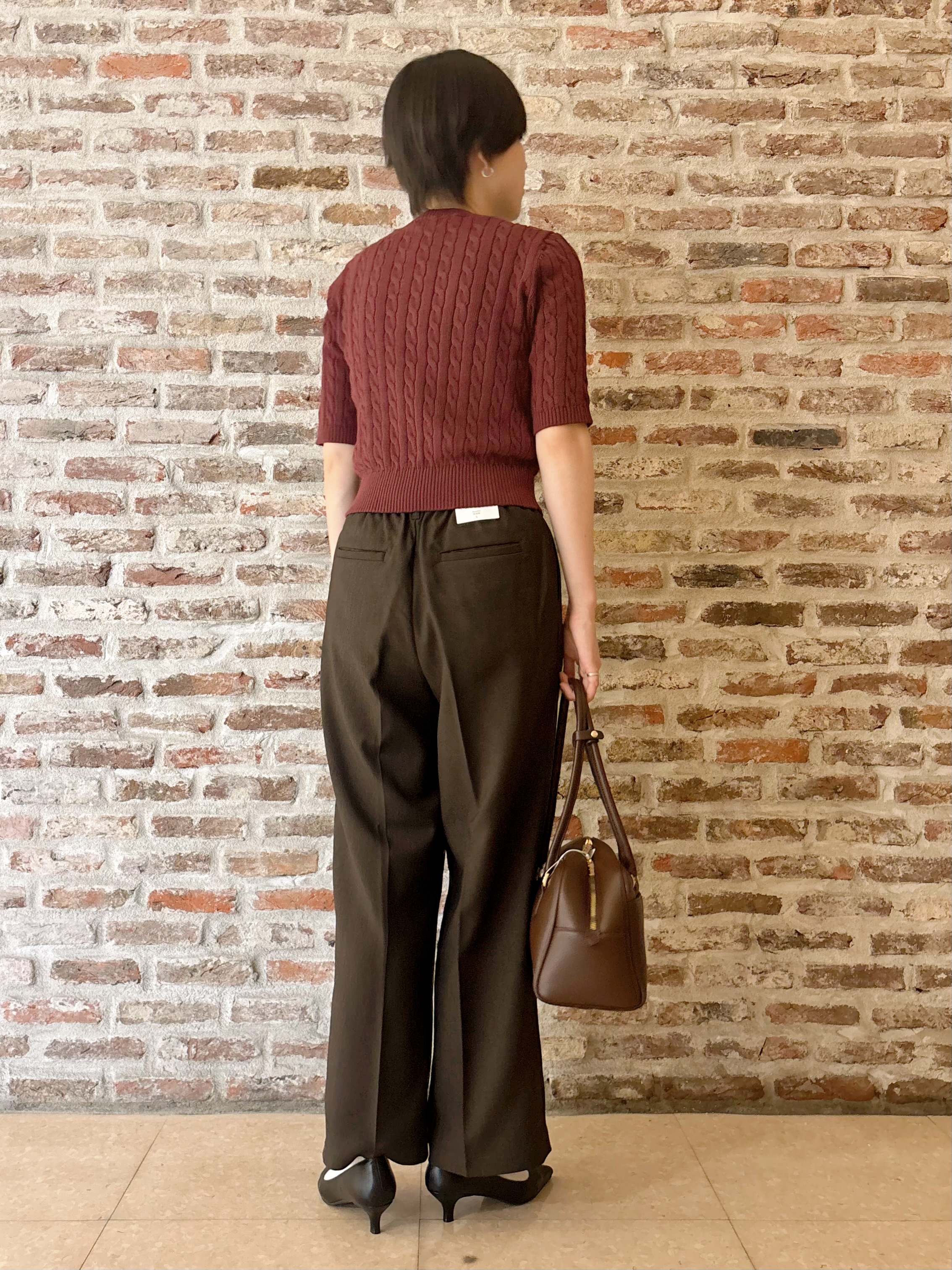 しばさんの「THE SHOP TK｜POLO BCS/ケーブル5分袖ニット」を使ったコーディネート