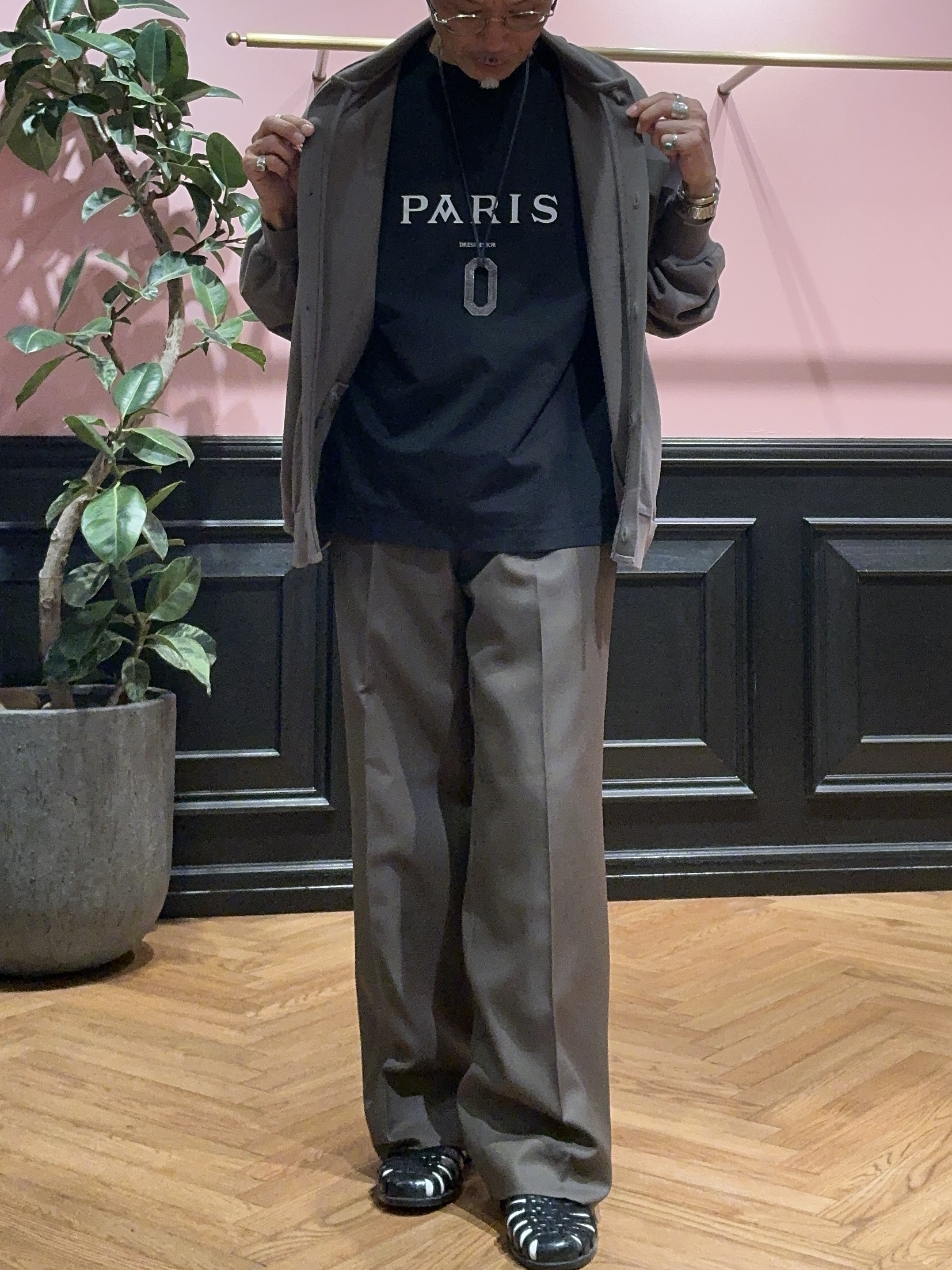 torigoeさんの「DRESSTERIOR｜【接触冷感／UVカット／抗菌防臭／しわ防止】クールデオドラント ロゴTシャツ」を使ったコーディネート