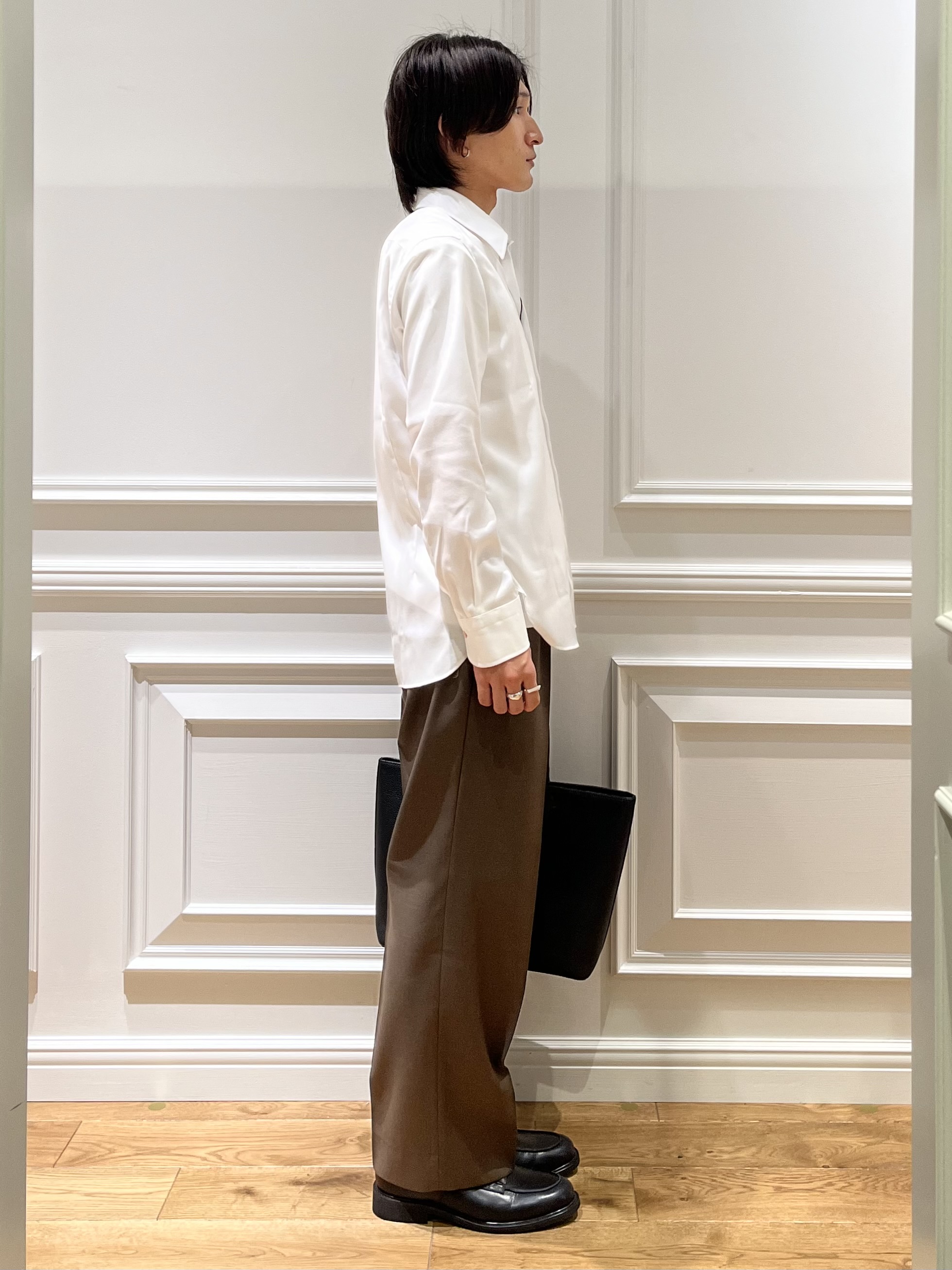 Watanabeさんの「DRESSTERIOR｜【形態安定/日本製】コットンカルゼ ドレスシャツ」を使ったコーディネート