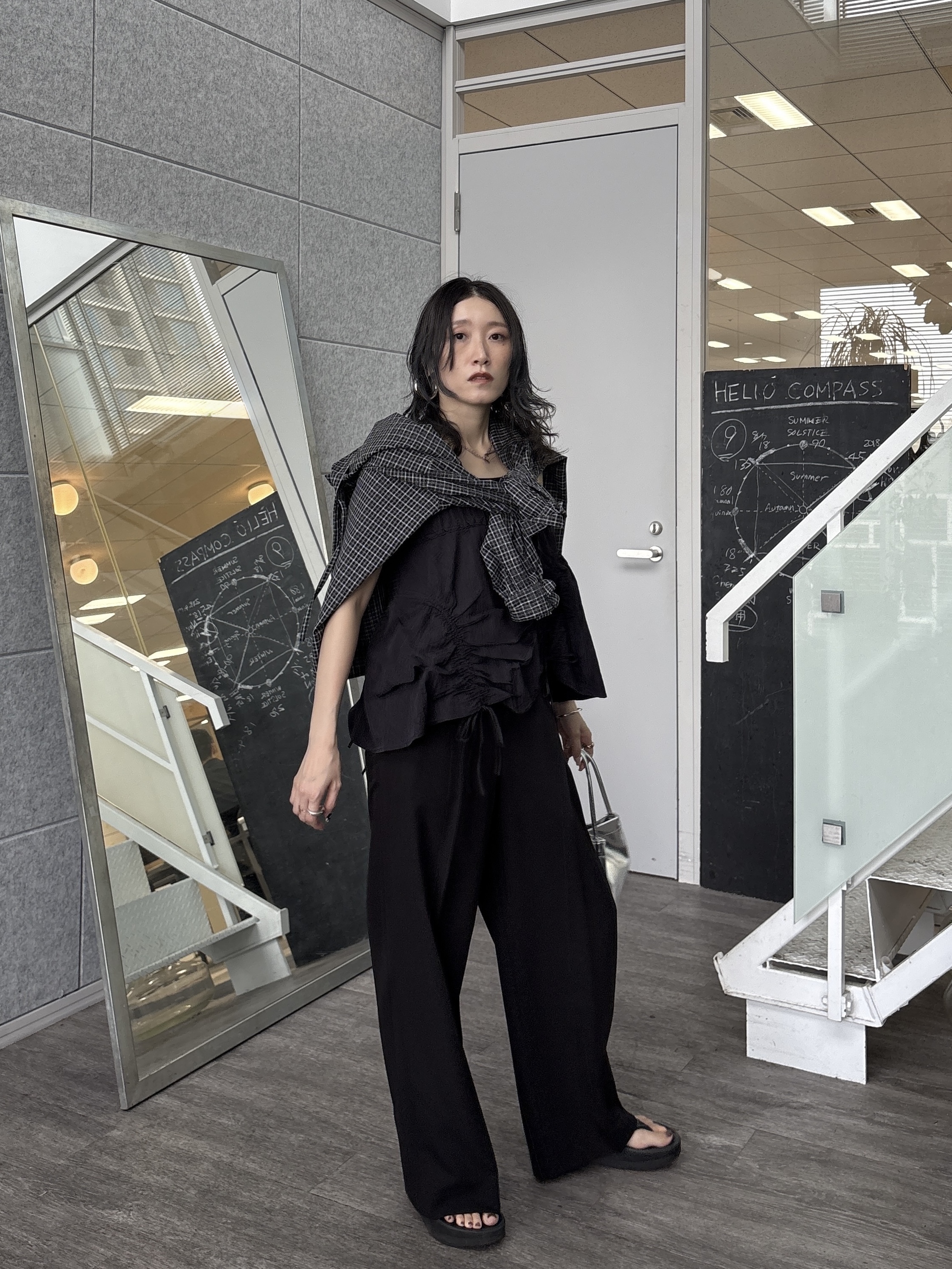 kotakiさんの「INDIVI｜ナイロンギャザービスチェ」を使ったコーディネート