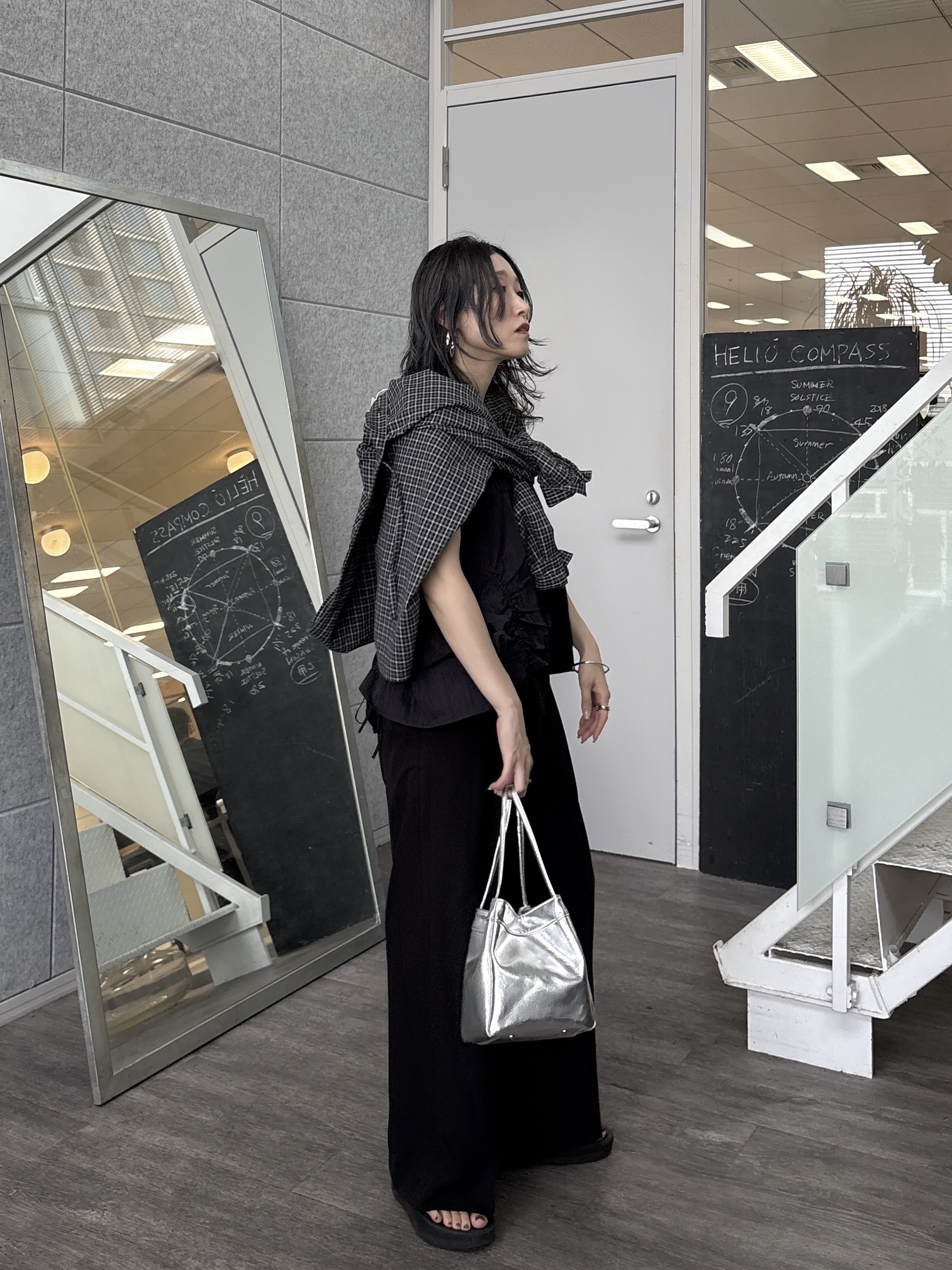 kotakiさんの「INDIVI｜ナイロンギャザービスチェ」を使ったコーディネート
