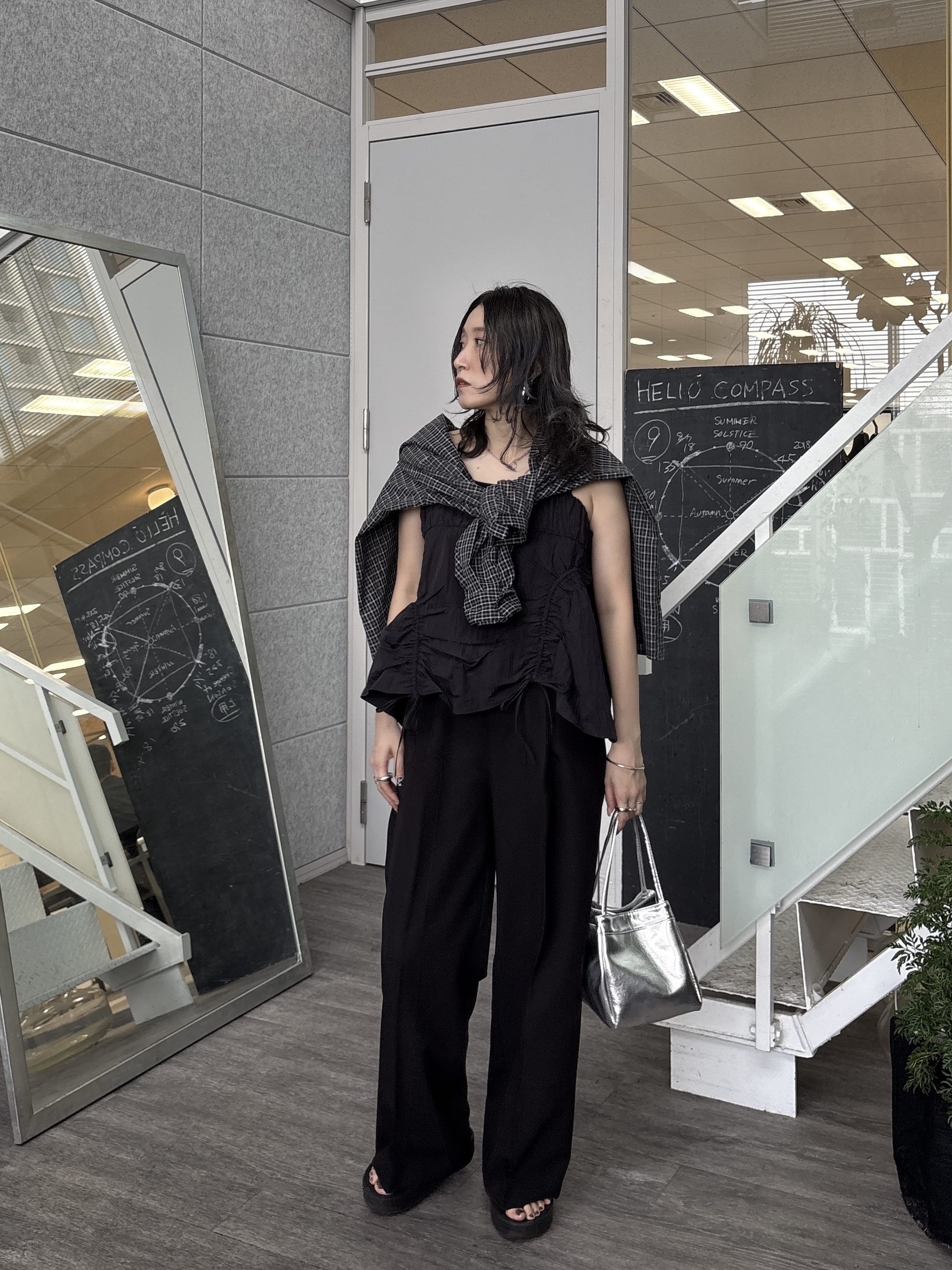kotakiさんの「INDIVI｜ナイロンギャザービスチェ」を使ったコーディネート
