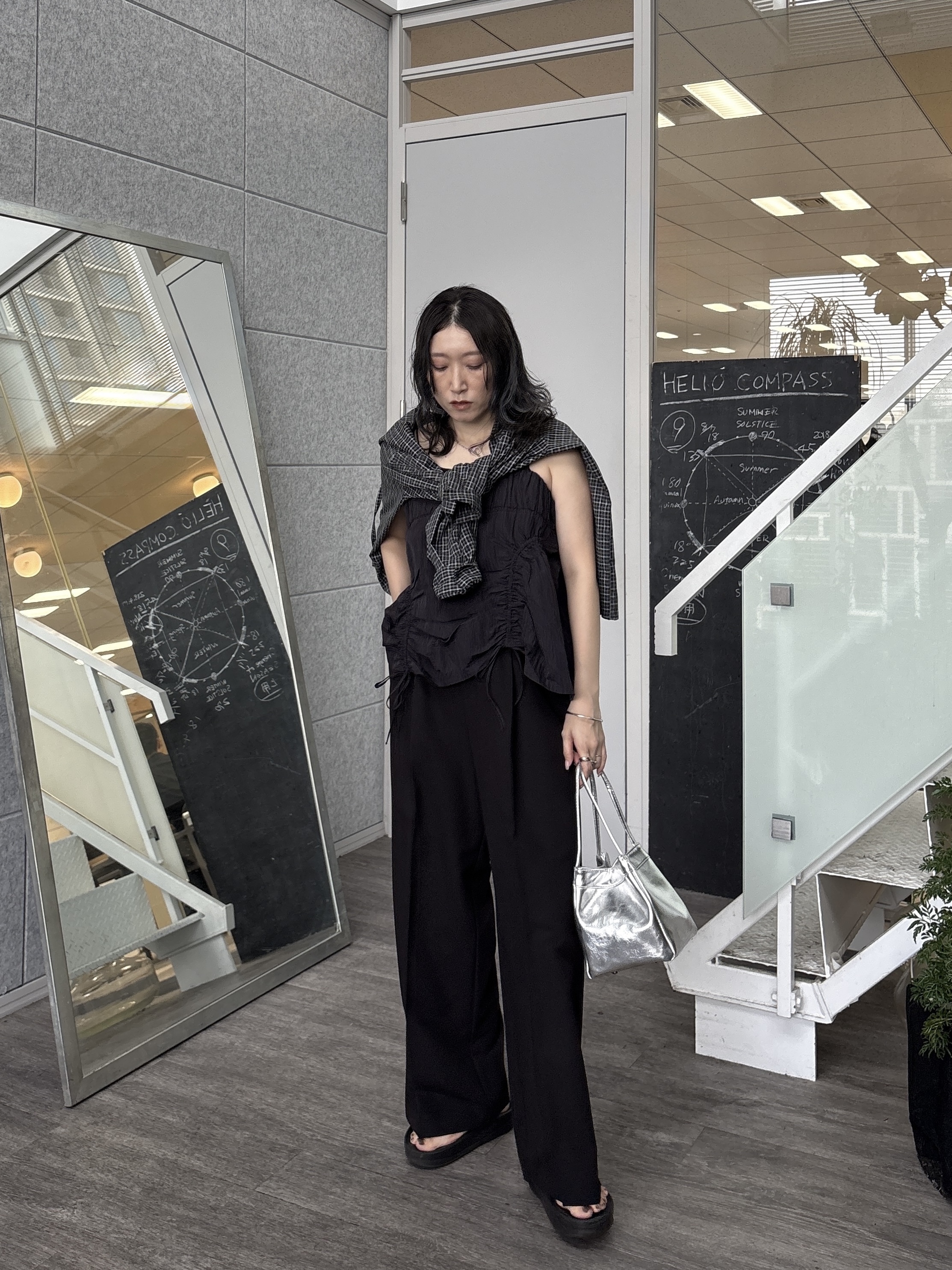 kotakiさんの「INDIVI｜ナイロンギャザービスチェ」を使ったコーディネート