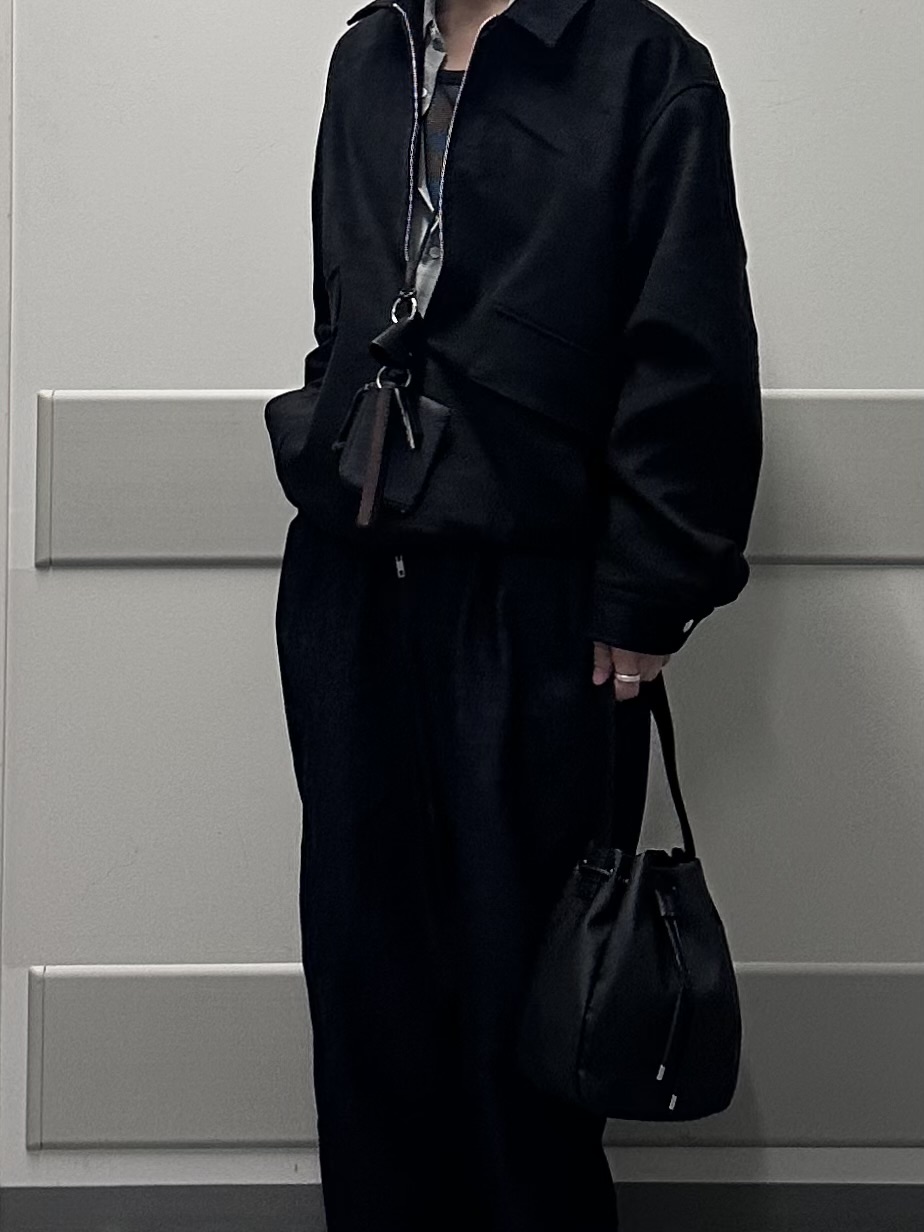 岡崎喬太さんの「tk.TAKEO KIKUCHI｜スエードタッチレザー調ブルゾン」を使ったコーディネート