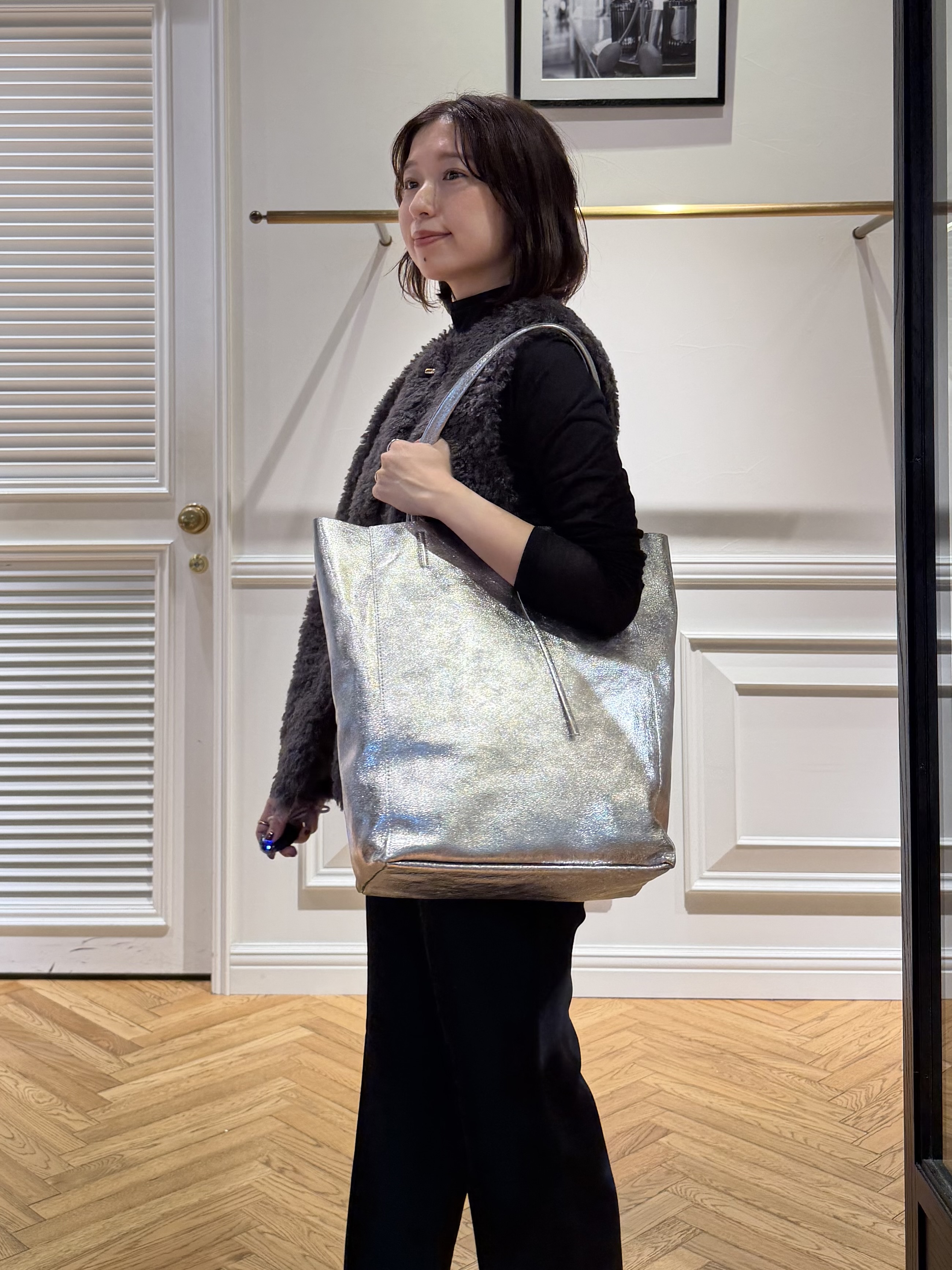 つじ まこさんの「DRESSTERIOR｜シアータートル」を使ったコーディネート