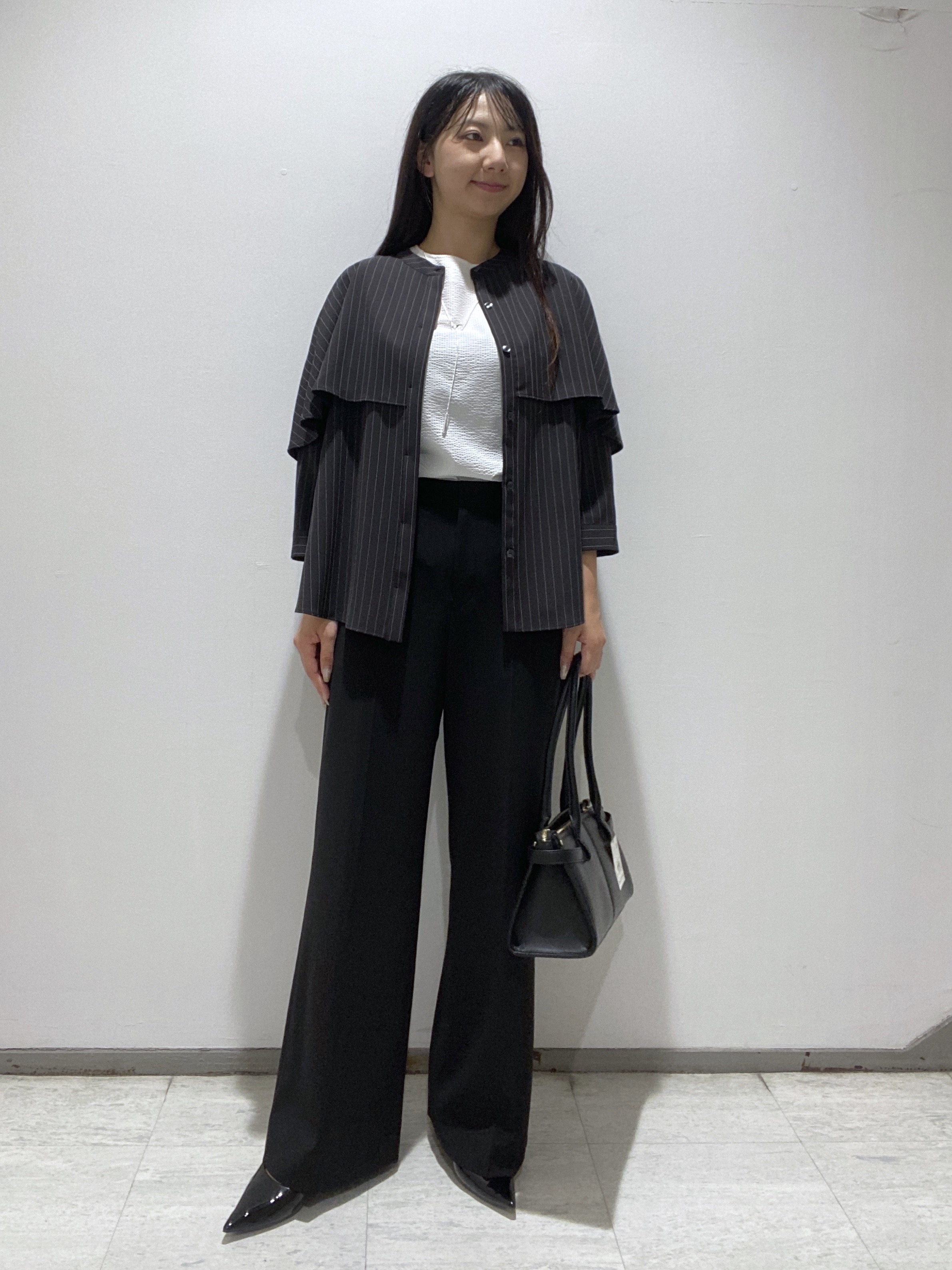 meiさんの「INDIVI｜【洗える／UVケア】ねじり袖サッカートップス」を使ったコーディネート