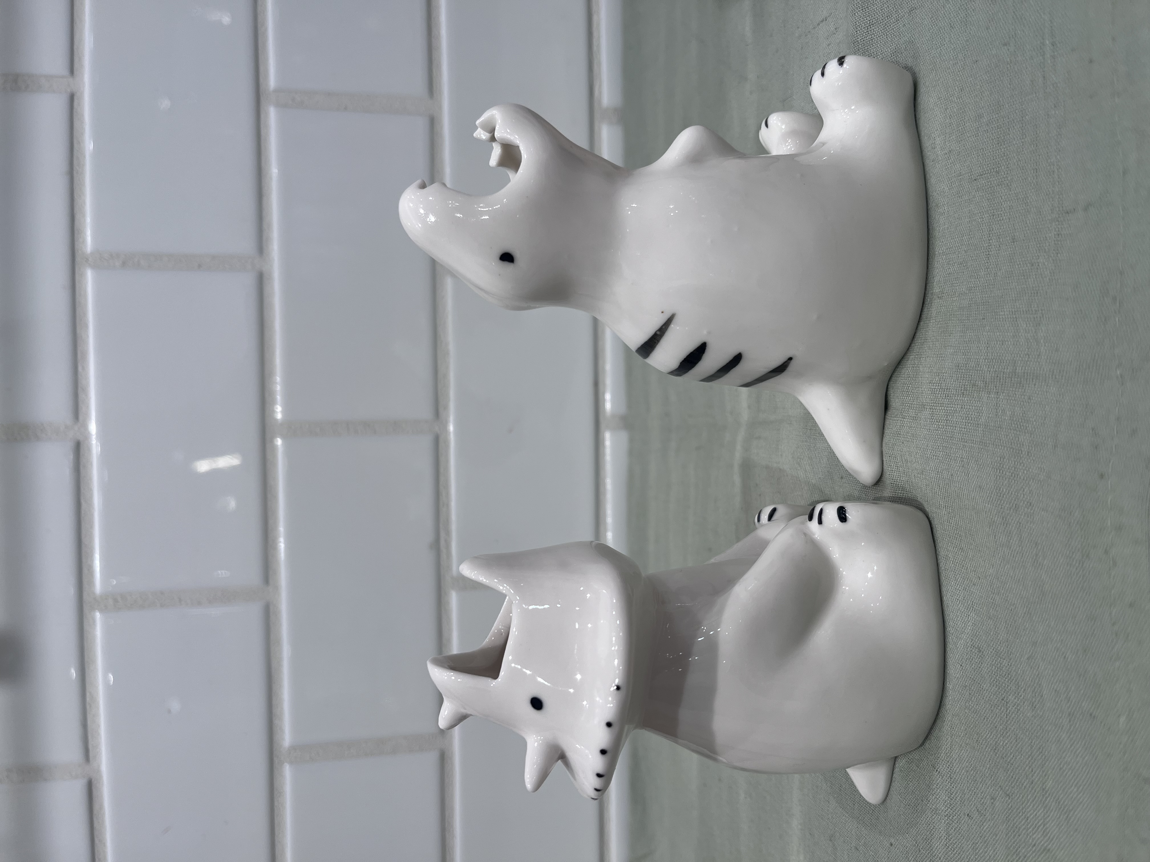 shino.さんの「212 KITCHEN STORE｜シナリー モチーフフラワーベース ティラノサウルス」を使ったコーディネート