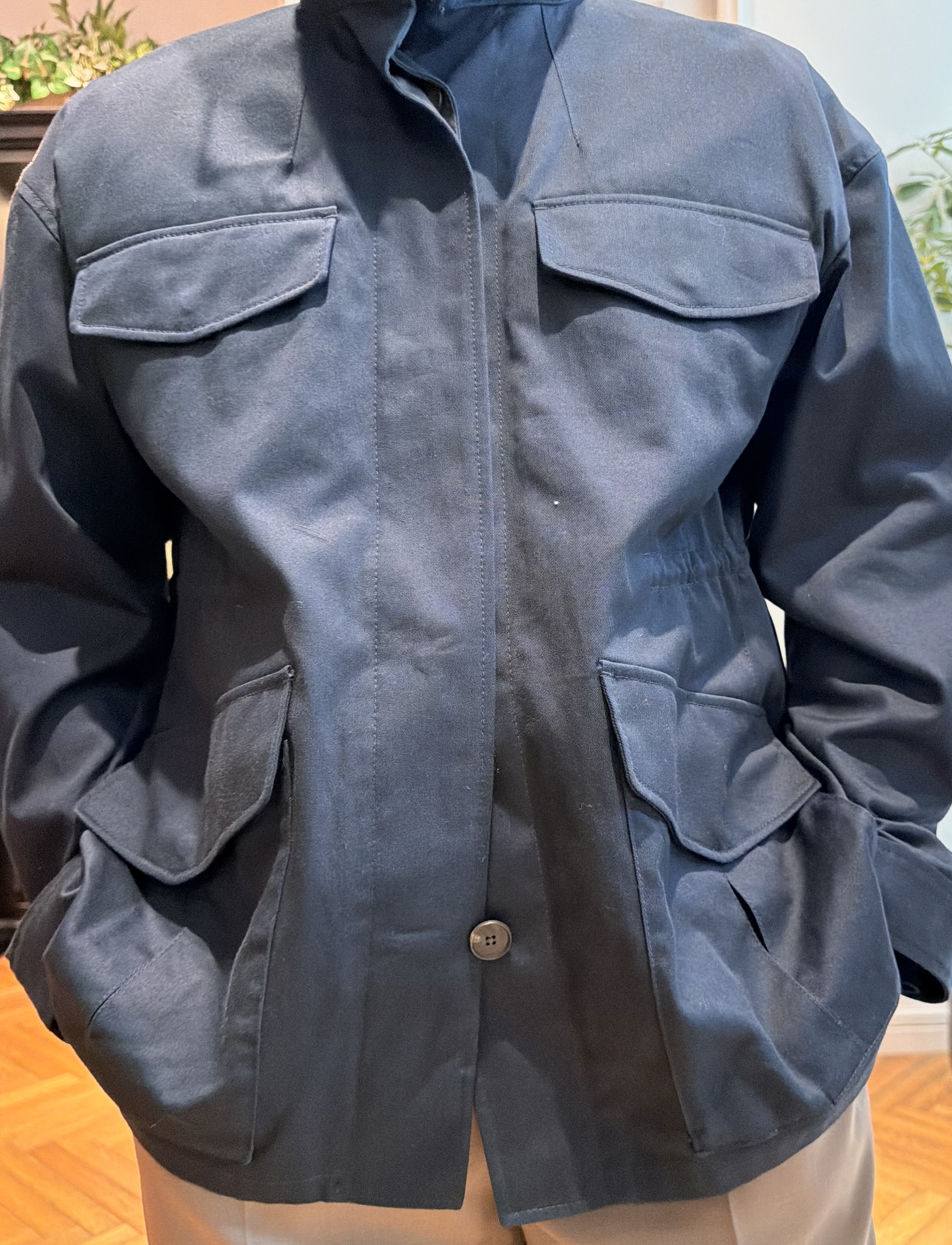 鶴田大士さんの「DRESSTERIOR｜【ウォッシャブル】コンパクトコットンミリタリーブルゾン」を使ったコーディネート