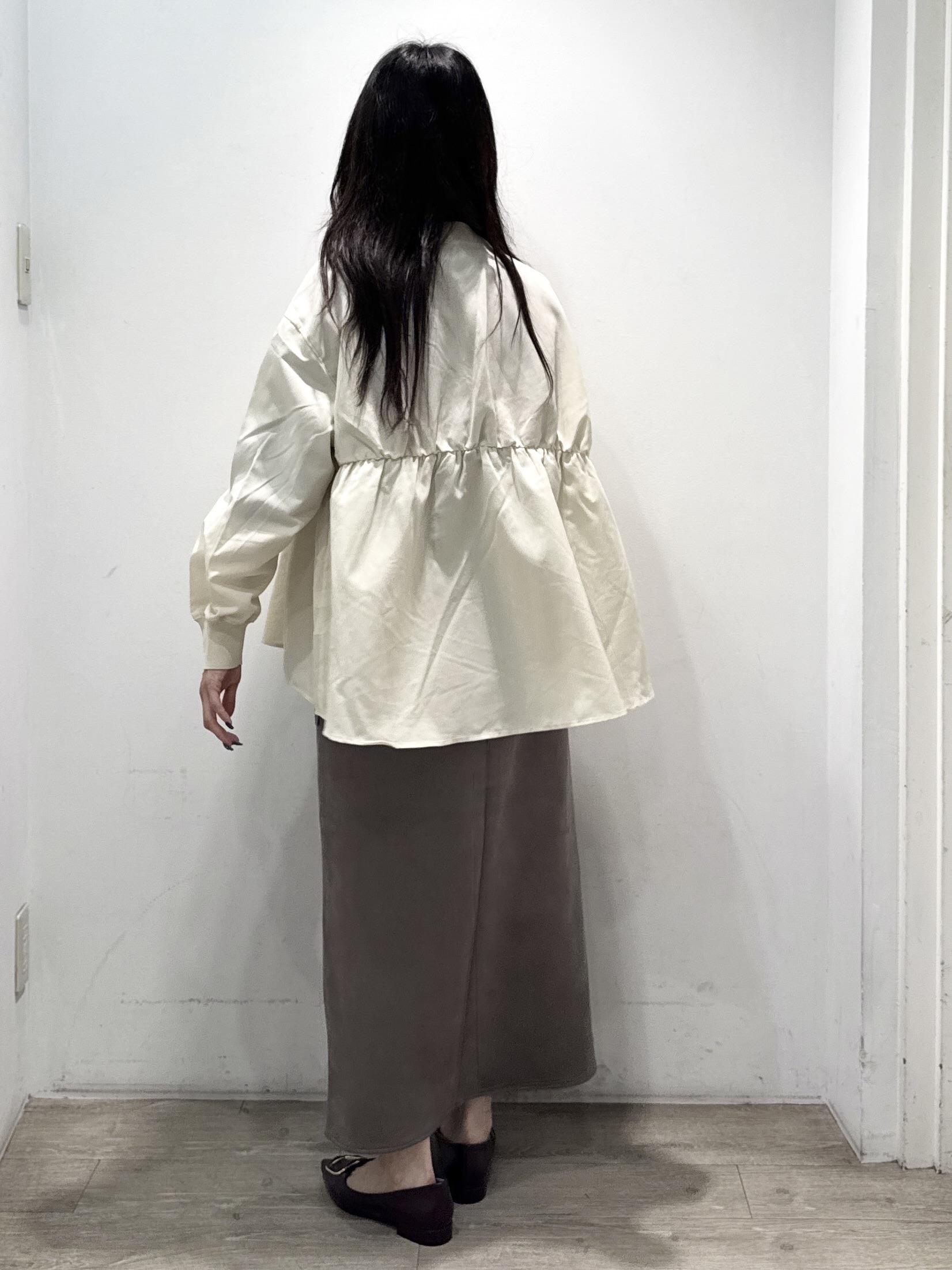 yuicciさんの「OPAQUE.CLIP｜ブラウス風シアーカーディガン【洗濯機OK】」を使ったコーディネート