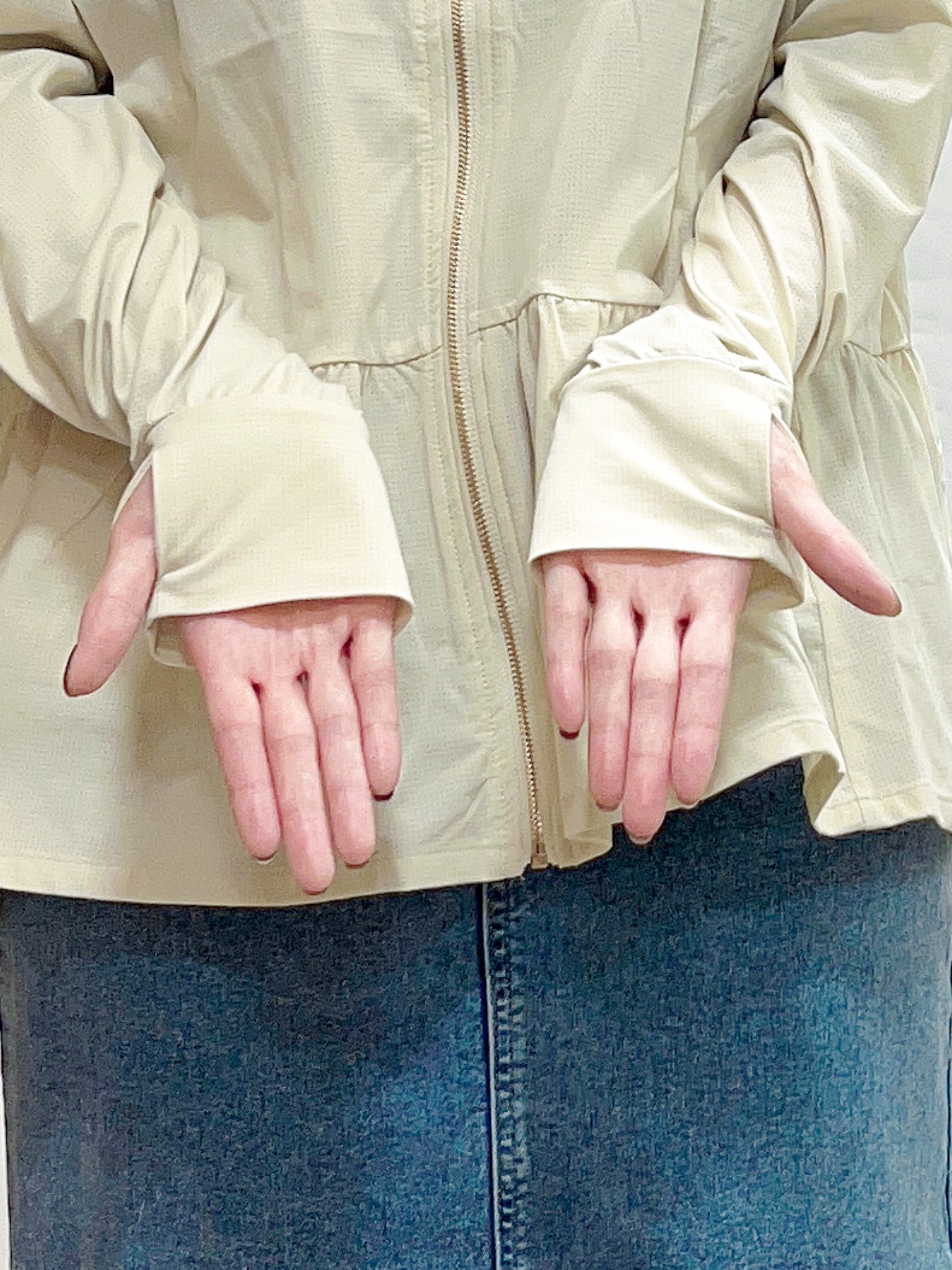 まっつんさんの「SHOO･LA･RUE｜【洗濯機可/S-LL/UV】さりげない甘さをプラスする ティアードパーカー」を使ったコーディネート