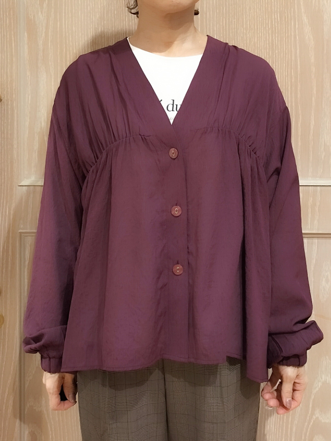 YUKIさんの「SHOO･LA･RUE｜【S-LL/洗濯機可】着痩せシルエット シャーリングシャツカーディガン」を使ったコーディネート