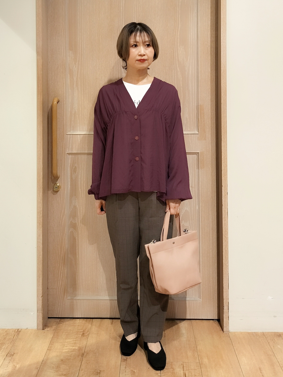 YUKIさんの「SHOO･LA･RUE｜【S-LL/洗濯機可】着痩せシルエット シャーリングシャツカーディガン」を使ったコーディネート