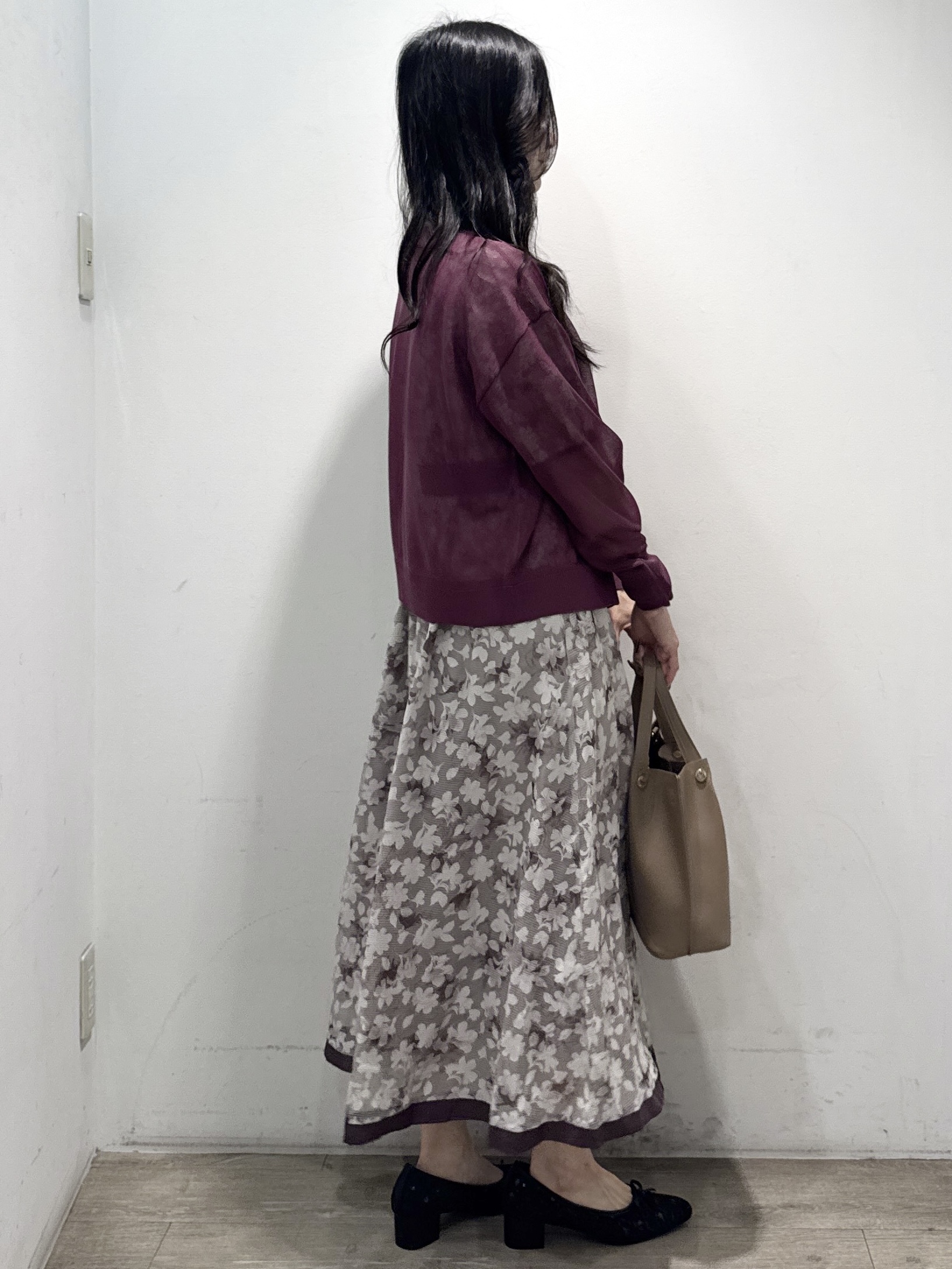 yuicciさんの「OPAQUE.CLIP｜【上品な透け感】ダブルパール調釦 愛されシアーカーディガン」を使ったコーディネート
