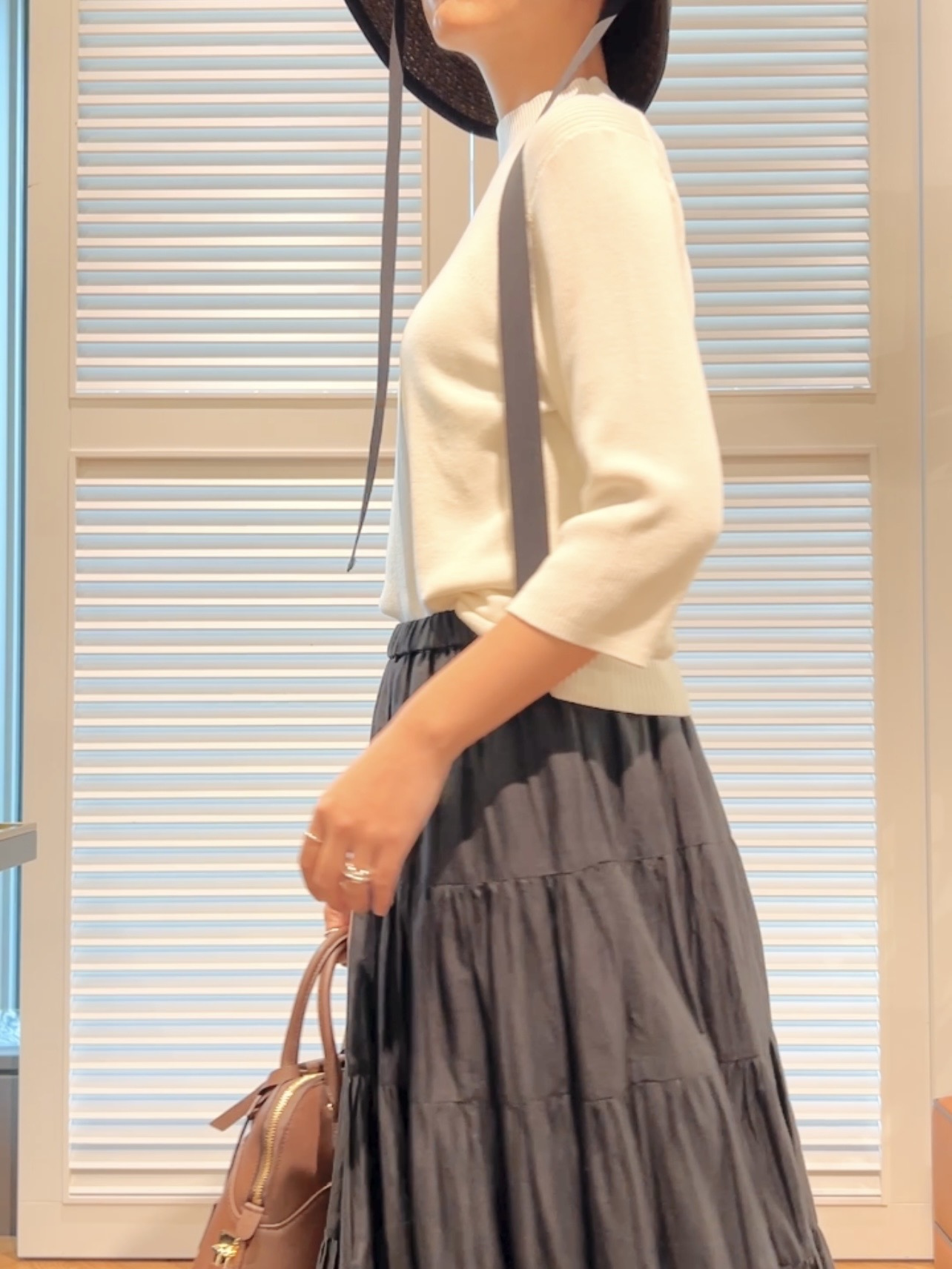 OCHIAIさんの「DRESSTERIOR｜【接触冷感】クールタッチ ハーフスリーブニット」を使ったコーディネート