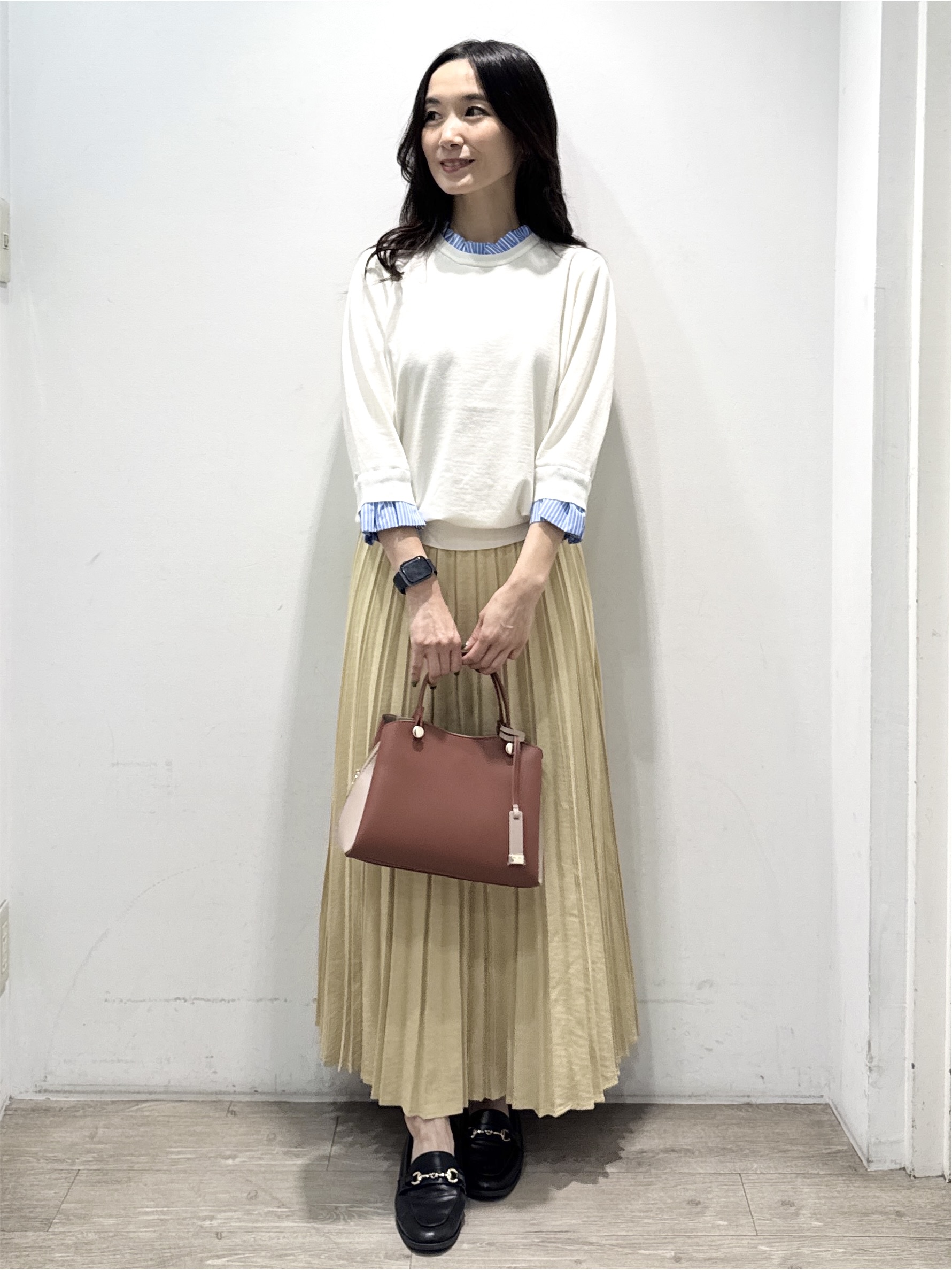 yuicciさんの「OPAQUE.CLIP｜【UVケア／遮熱性】フリルドッキングニット《洗濯機OK》」を使ったコーディネート