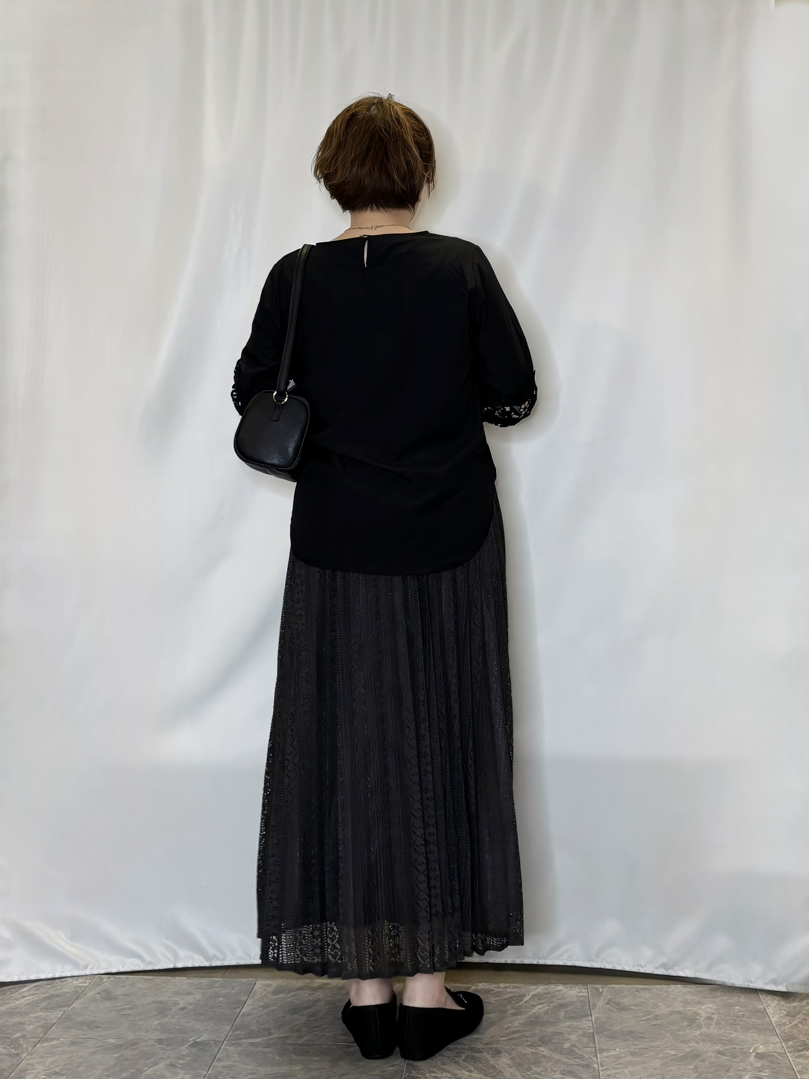 たみさんの「SHOO･LA･RUE｜【洗濯機可/S-LL/洗濯後しわになりにくい】刺繍レースで高見え インせず決まる主役ブラウス」を使ったコーディネート