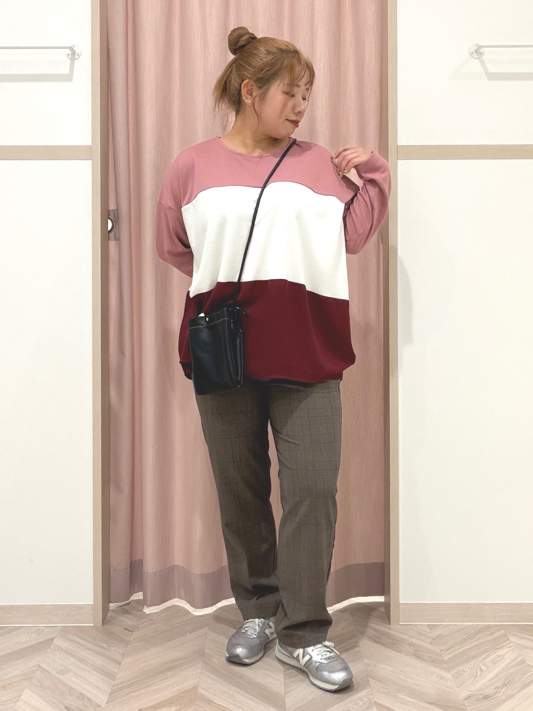 まちゃんなちゃんさんの「SHOO･LA･RUE｜【S-LL/洗濯機可】三段切り替え 長袖トップス」を使ったコーディネート