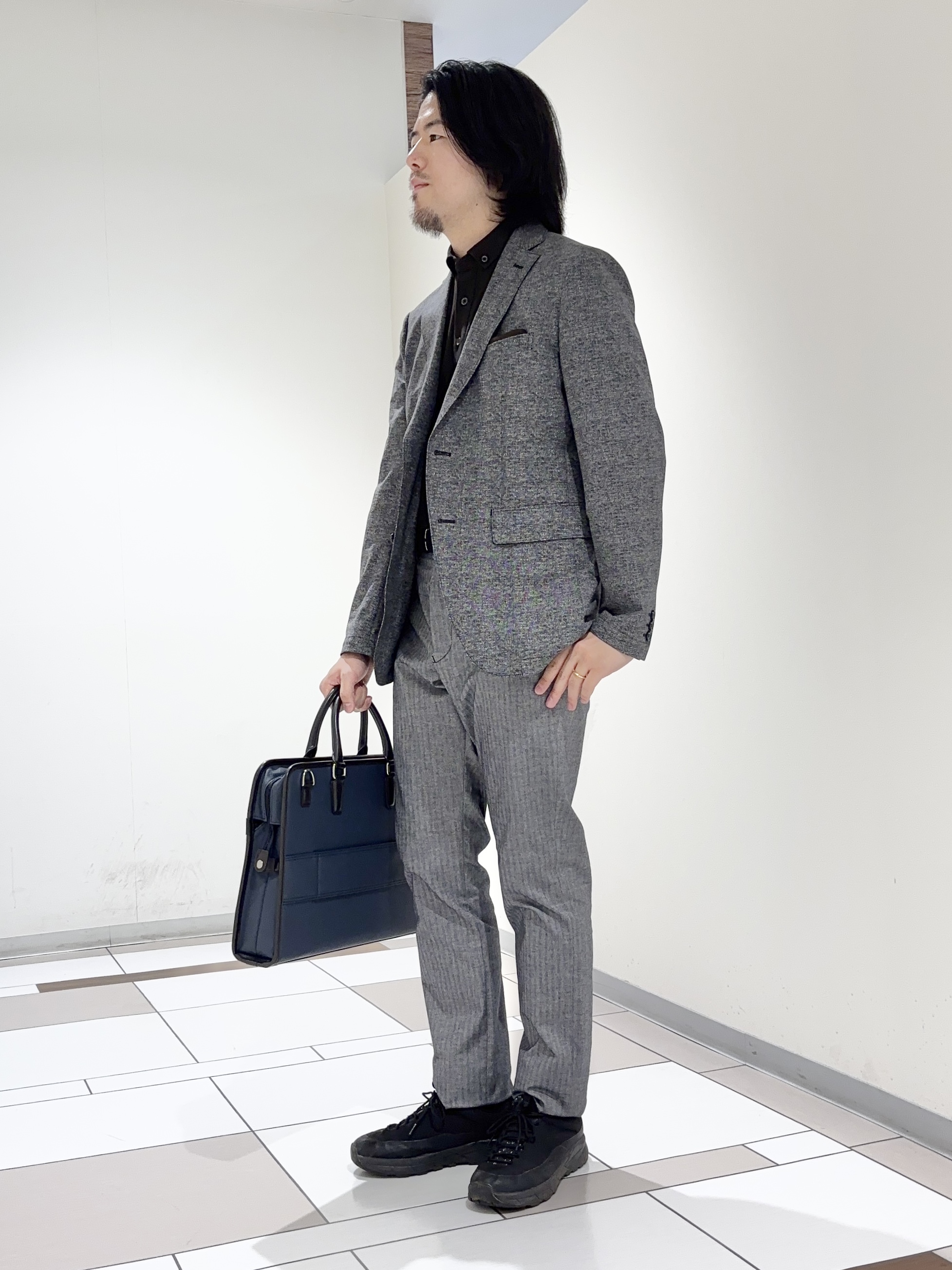 及川さんの「TAKEO KIKUCHI｜【抗菌防臭】COOL DOTS（R）ドビープリント ジャケット」を使ったコーディネート
