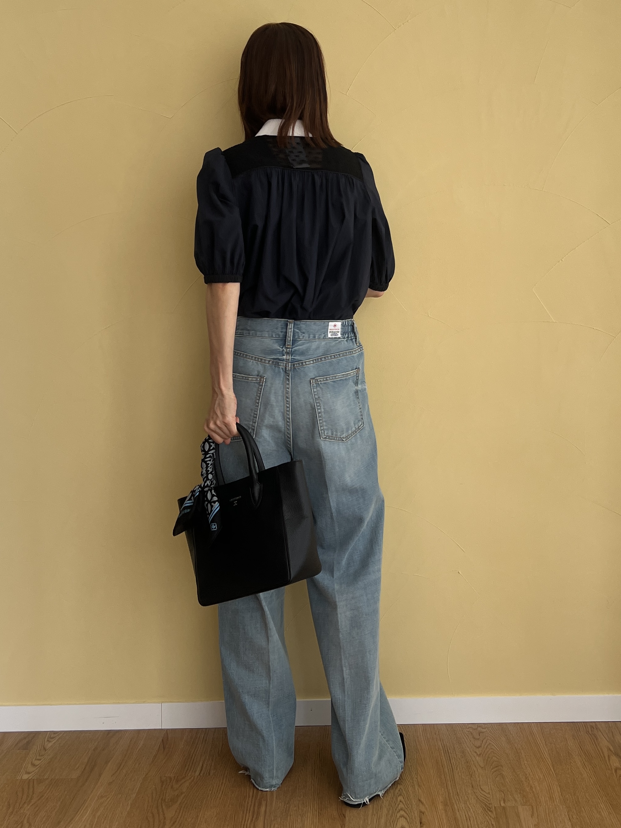 misaさんの「DRESSTERIOR｜センタープレス ワイドストレートデニム」を使ったコーディネート