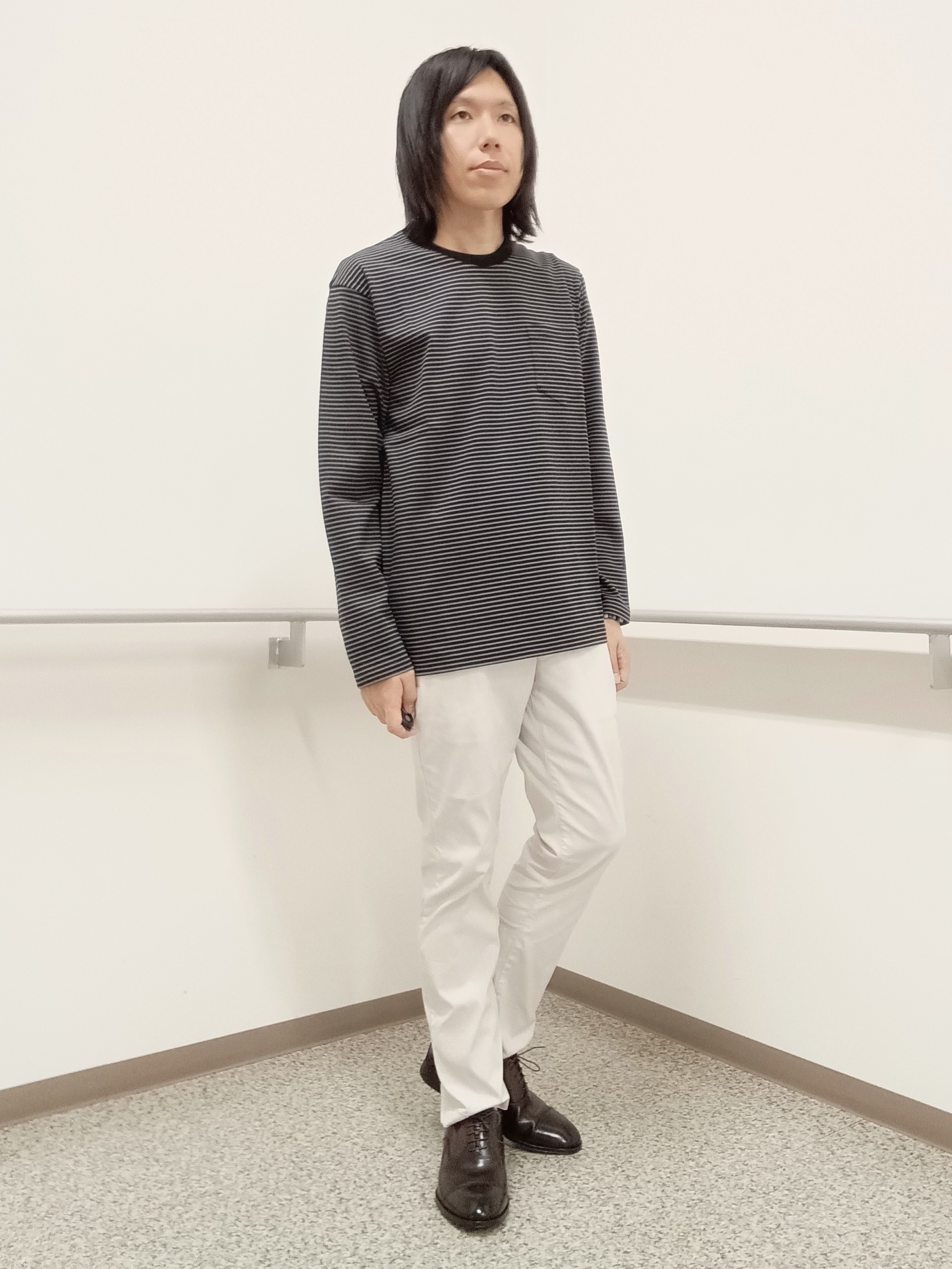 moritaさんの「TAKEO KIKUCHI｜【ON／OFF兼用】サイドゴアウエスト オールシーズン ストレートパンツ」を使ったコーディネート