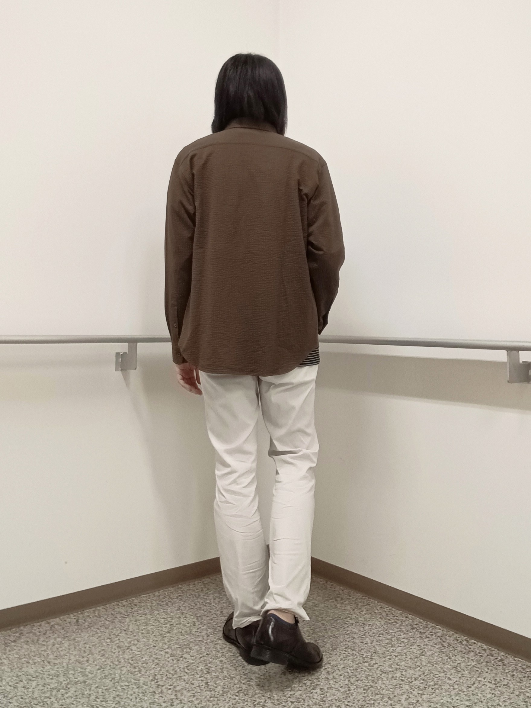 moritaさんの「TAKEO KIKUCHI｜【ON／OFF兼用】サイドゴアウエスト オールシーズン ストレートパンツ」を使ったコーディネート