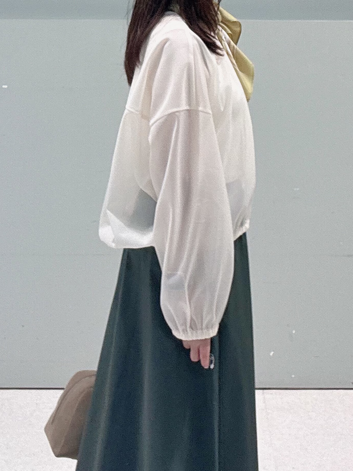 makiさんの「UNTITLED｜【秋羽織り/ジップ】トリコットシアーブラウス」を使ったコーディネート