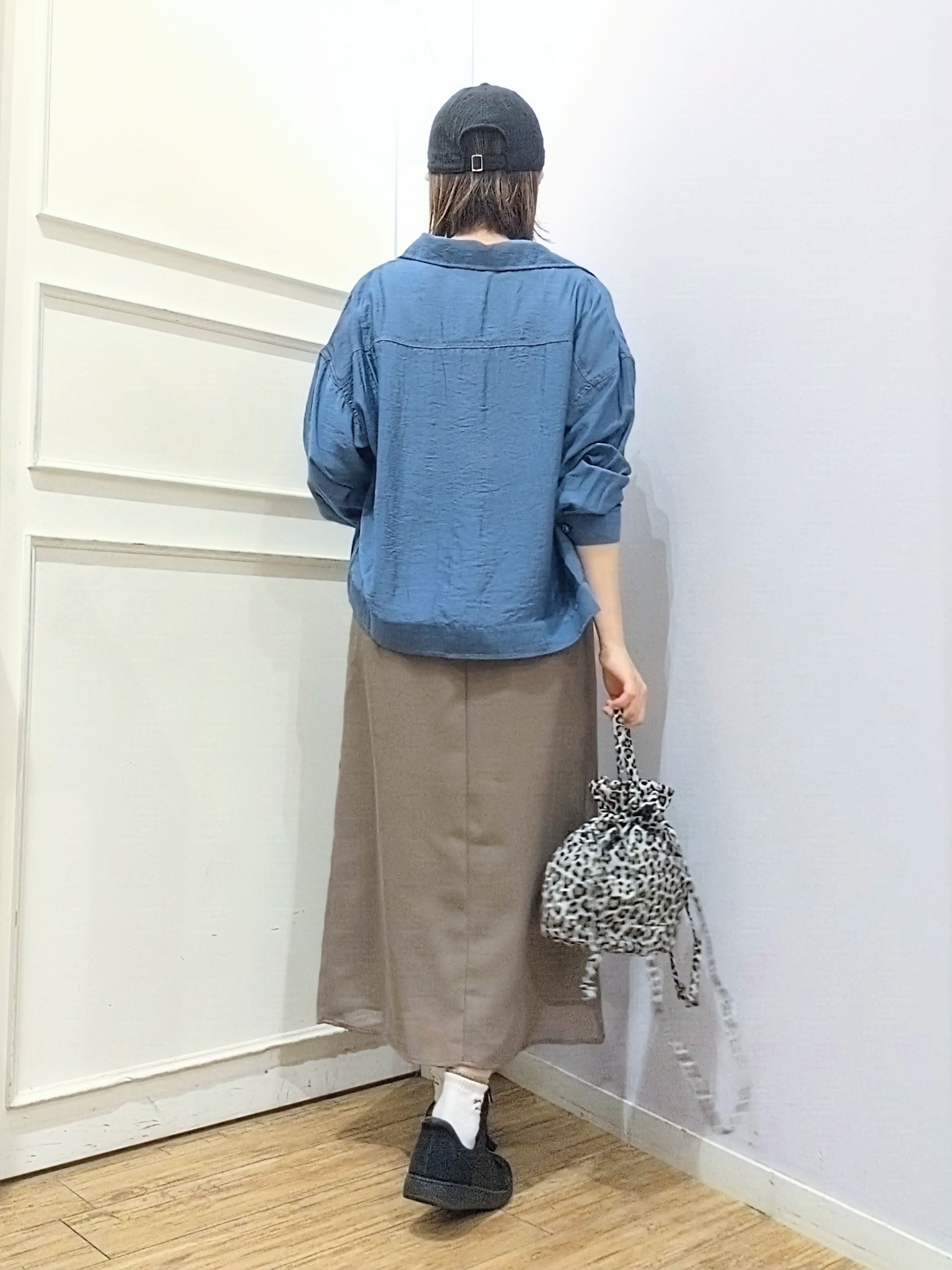 miomioさんの「SHOO･LA･RUE｜【S-LL/洗濯機可】Gジャン風 軽く羽織れるシアージャケット」を使ったコーディネート
