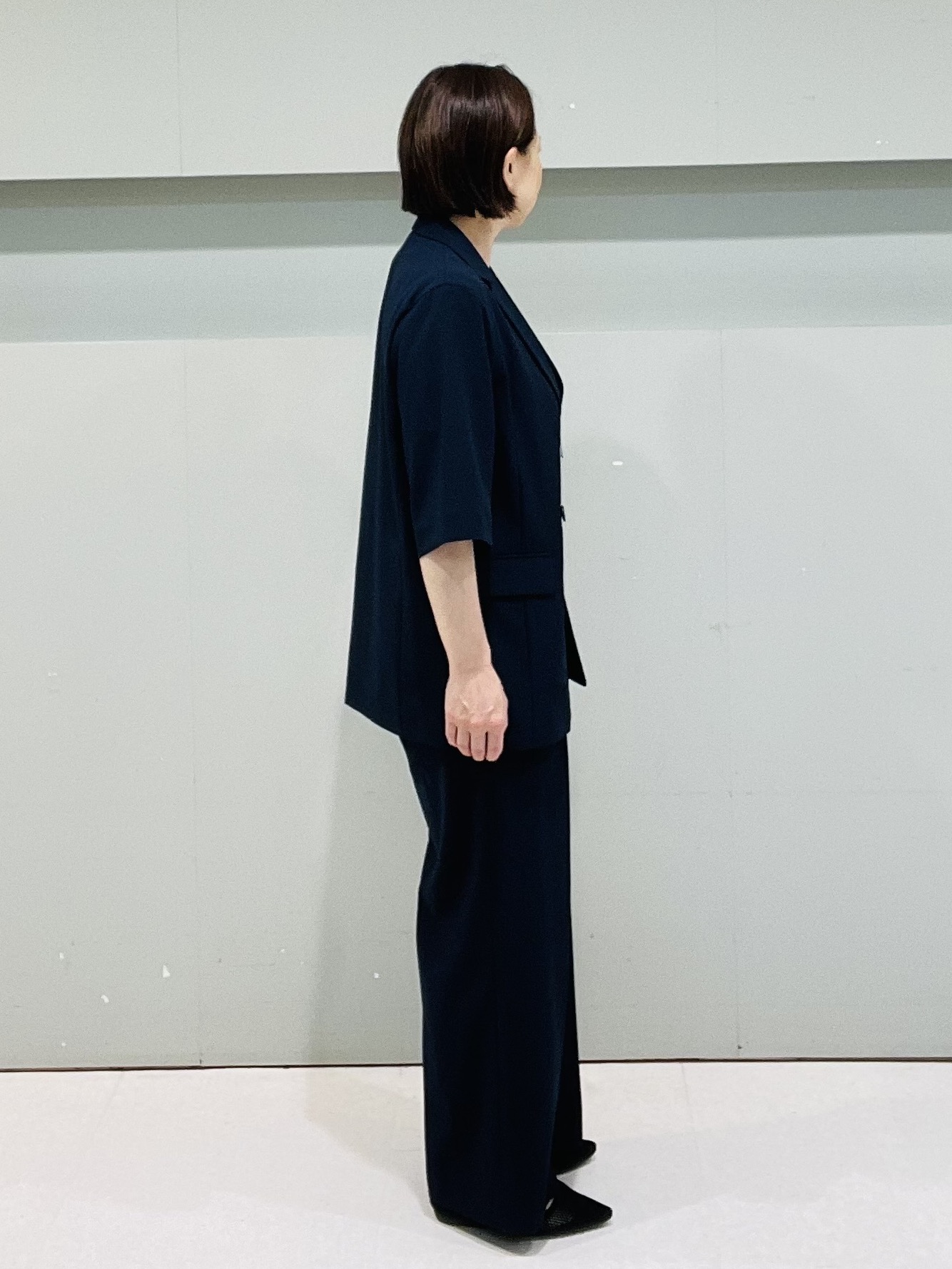yuka.fさんの「UNTITLED｜【秋の通勤羽織/セットアップ可/UVカット】エアリークール半袖ジャケット」を使ったコーディネート