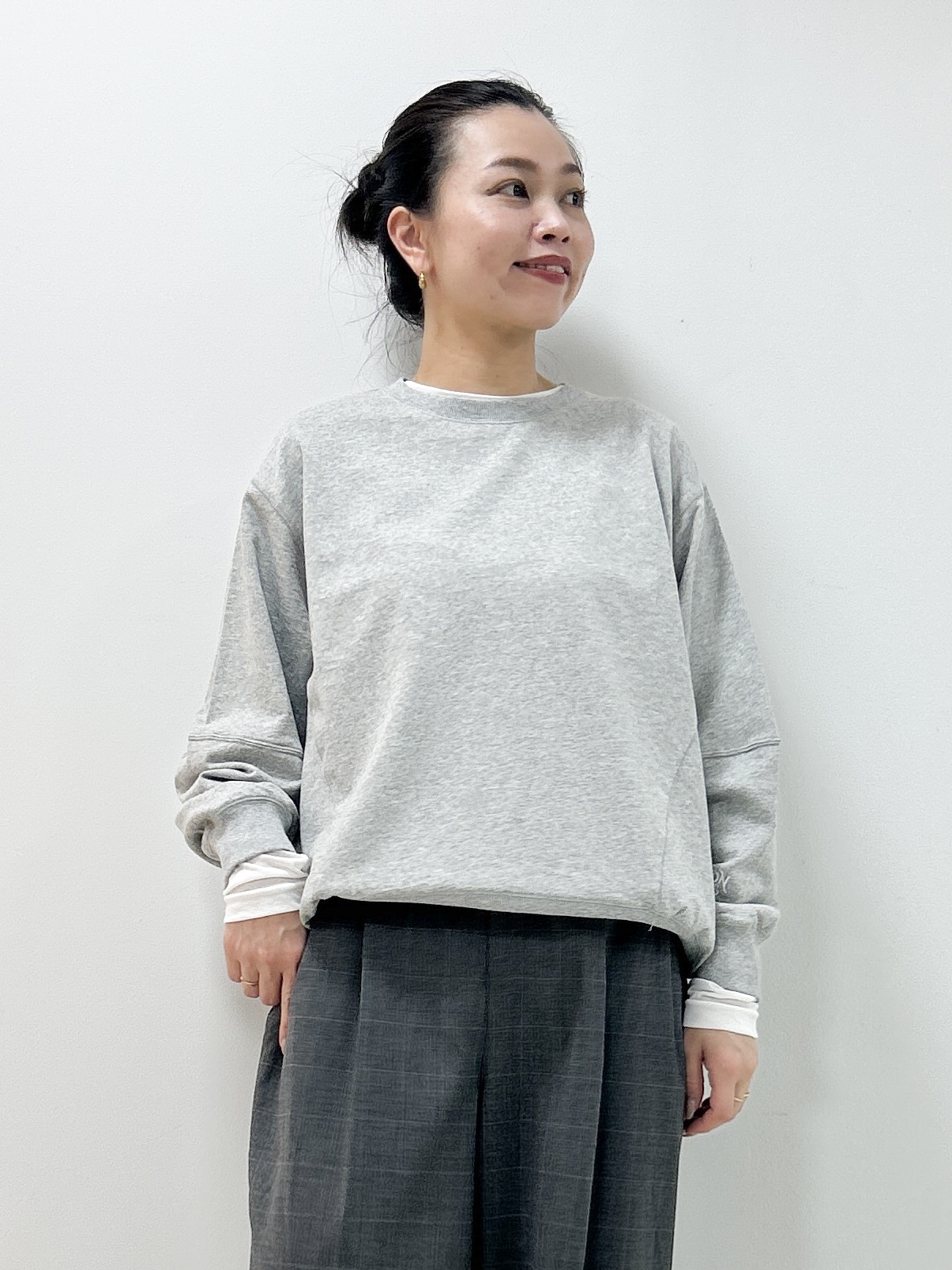 Kaiさんの「Dessin｜フォルムスリーブミニ裏毛プルオーバー」を使ったコーディネート