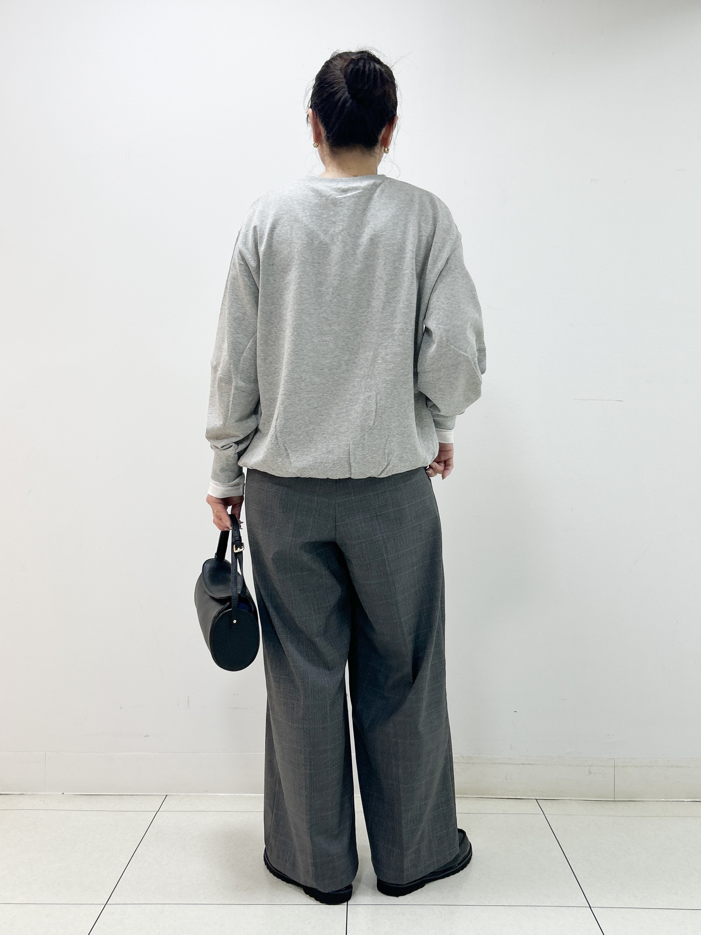 Kaiさんの「Dessin｜フォルムスリーブミニ裏毛プルオーバー」を使ったコーディネート