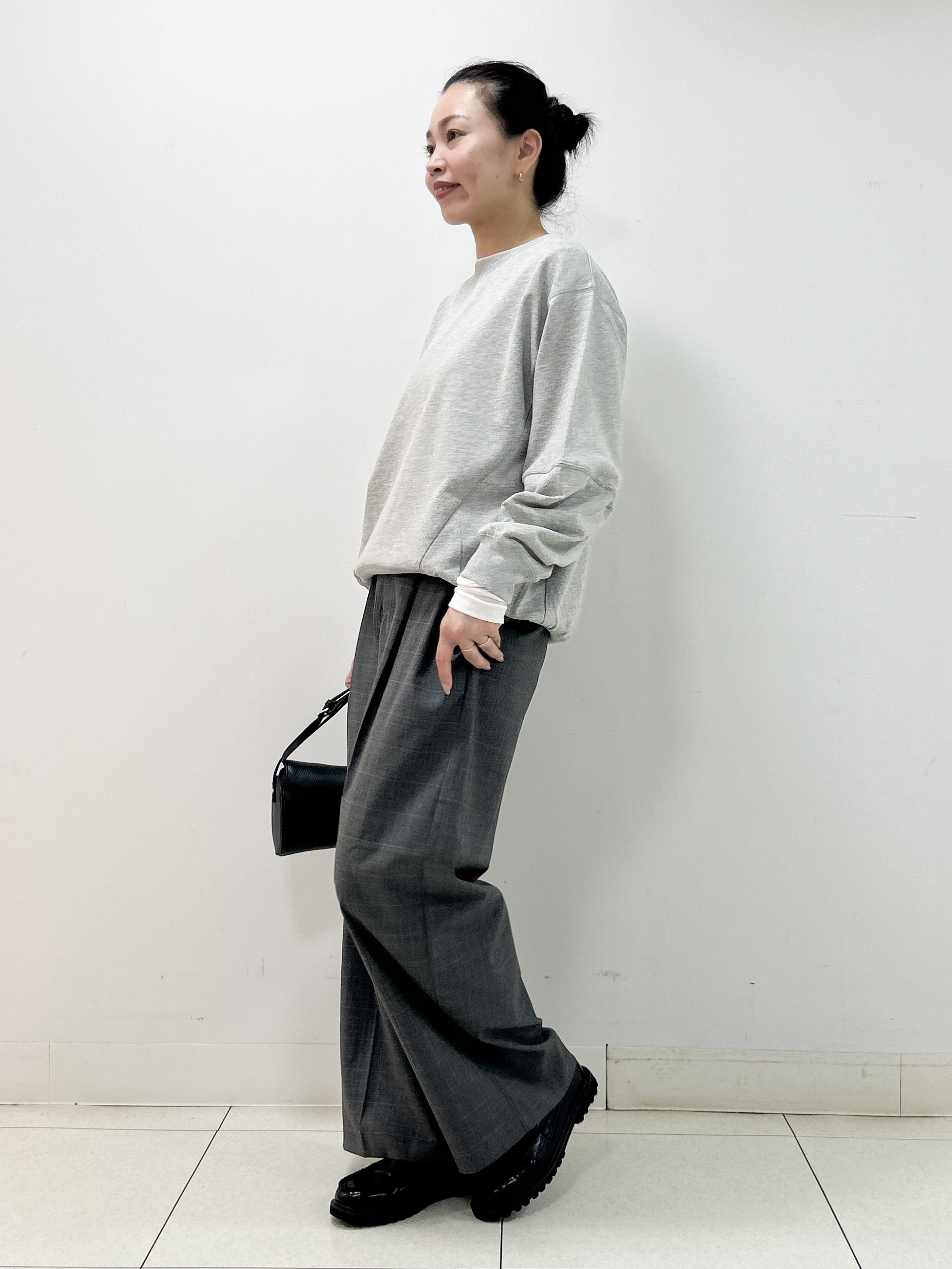 Kaiさんの「Dessin｜フォルムスリーブミニ裏毛プルオーバー」を使ったコーディネート