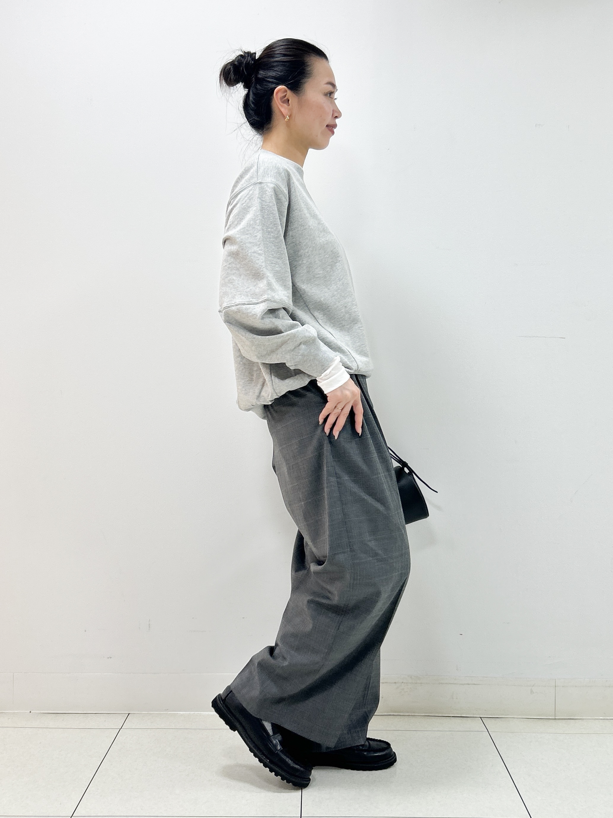 Kaiさんの「Dessin｜フォルムスリーブミニ裏毛プルオーバー」を使ったコーディネート