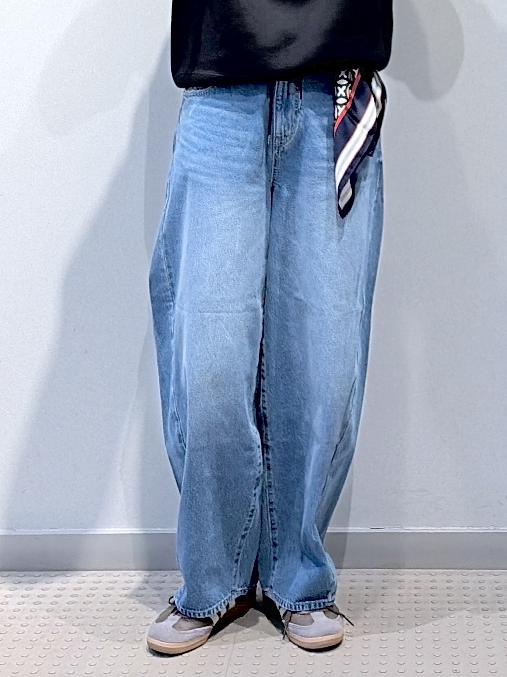 yoshikadoさんの「DRESSTERIOR｜【6色展開/ウォッシャブル】コットンカシミヤニット」を使ったコーディネート