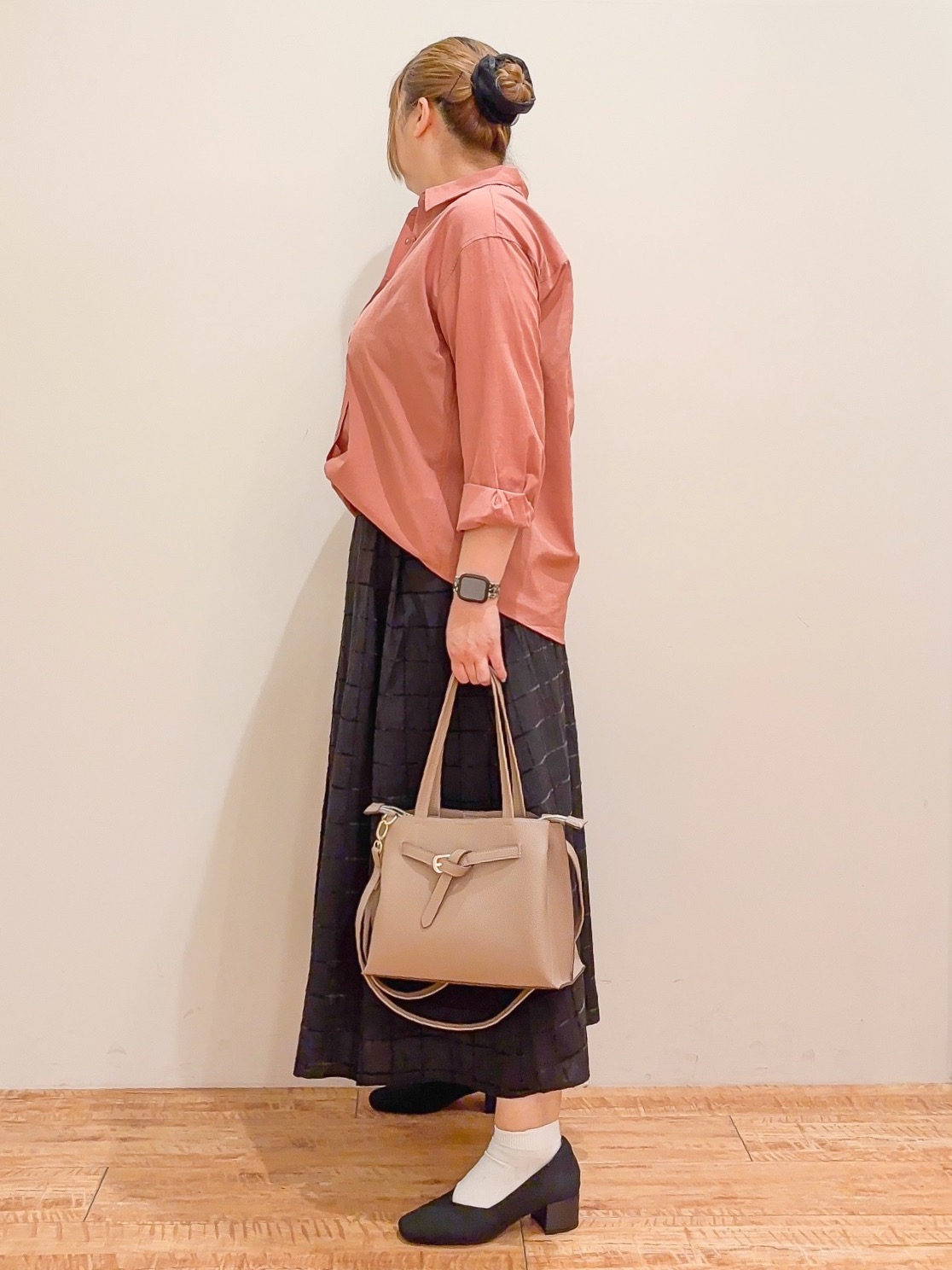 naoさんの「SHOO･LA･RUE｜【通気性〇/S-LL/洗濯機可】羽織にも使いやすい きちんとベーシックシャツ」を使ったコーディネート