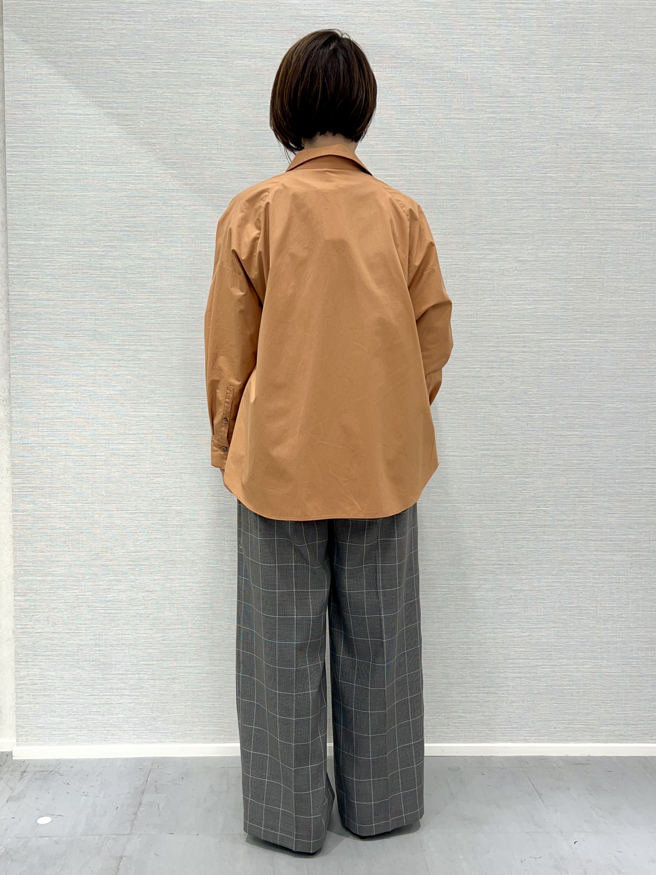 Shinakoさんの「UNTITLED｜コットンドルマンシャツ」を使ったコーディネート