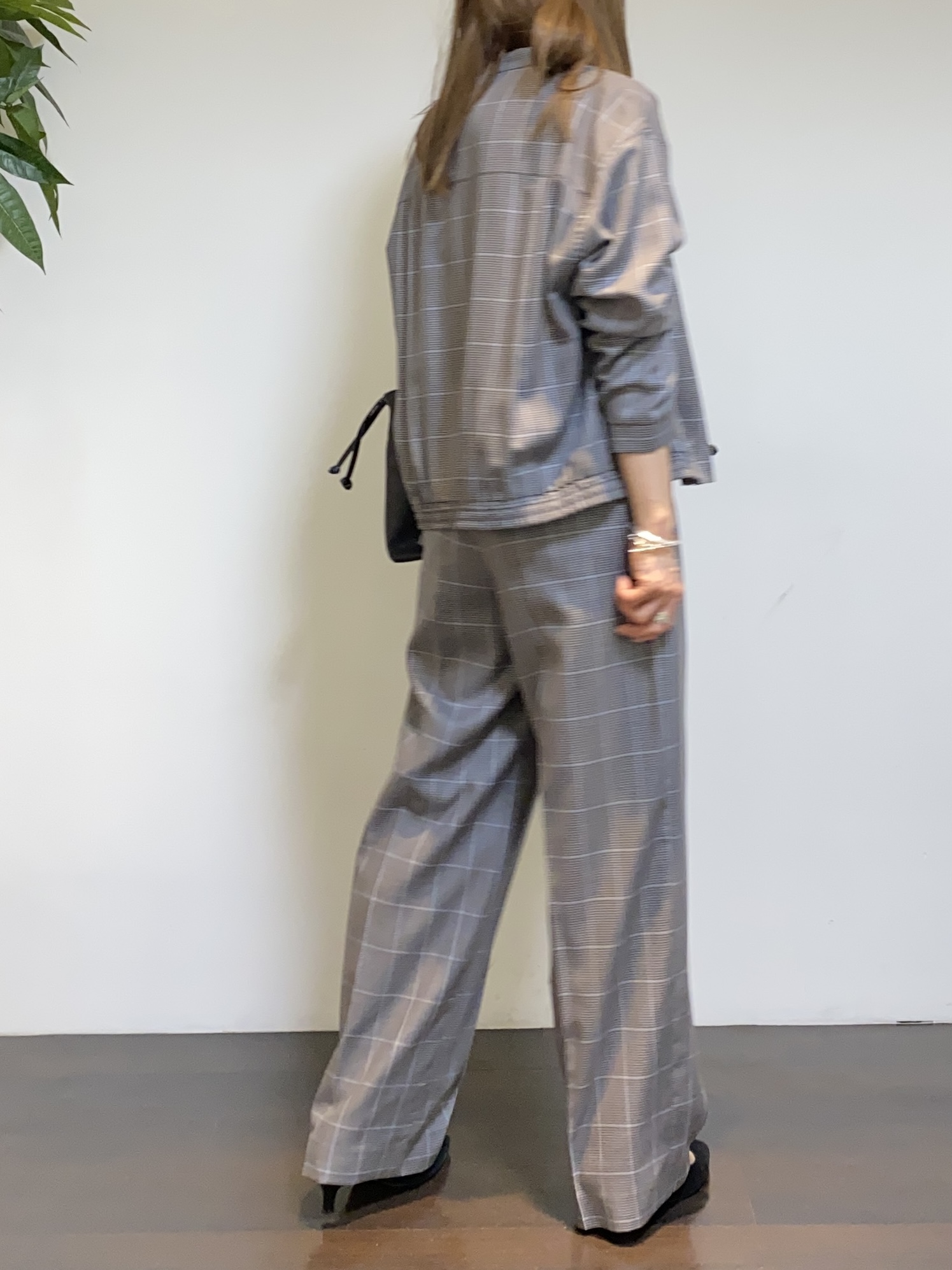 tomoさんの「UNTITLED｜【セットアップ可/秋羽織り】メランジツイルシャツ」を使ったコーディネート