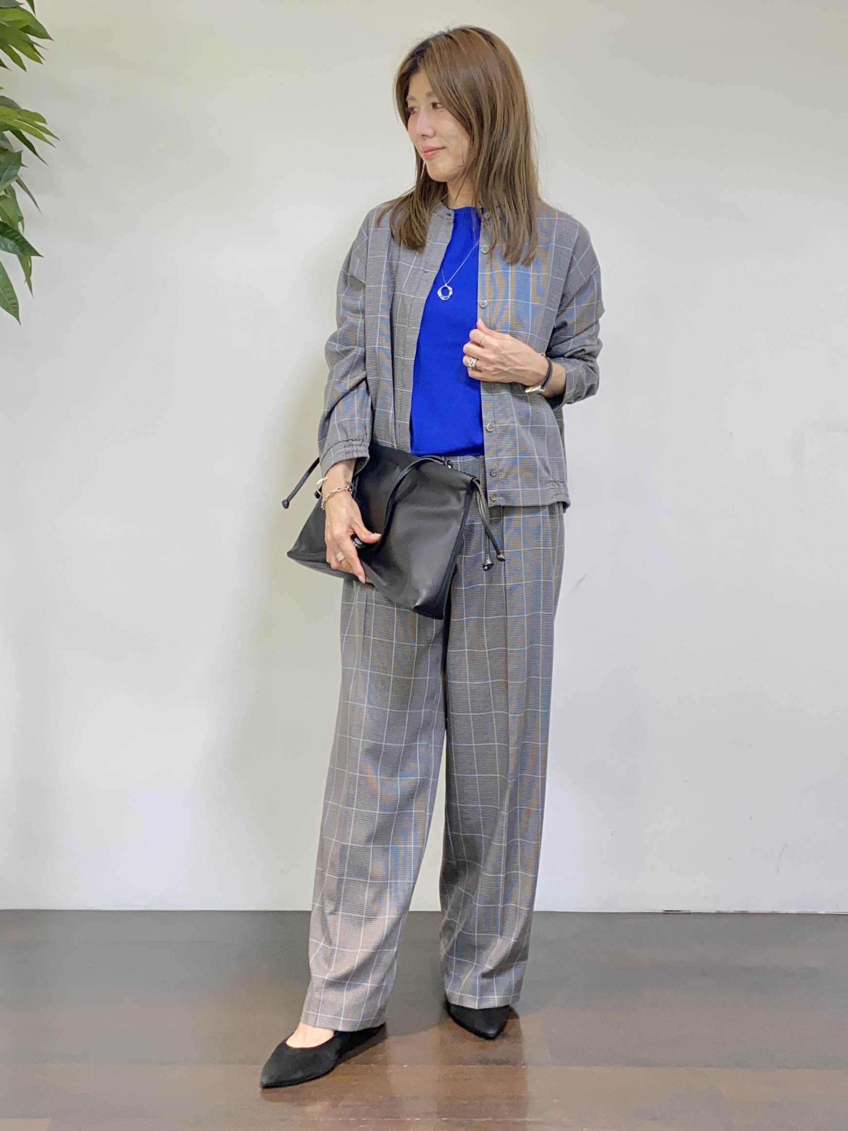 tomoさんの「UNTITLED｜【セットアップ可/秋羽織り】メランジツイルシャツ」を使ったコーディネート