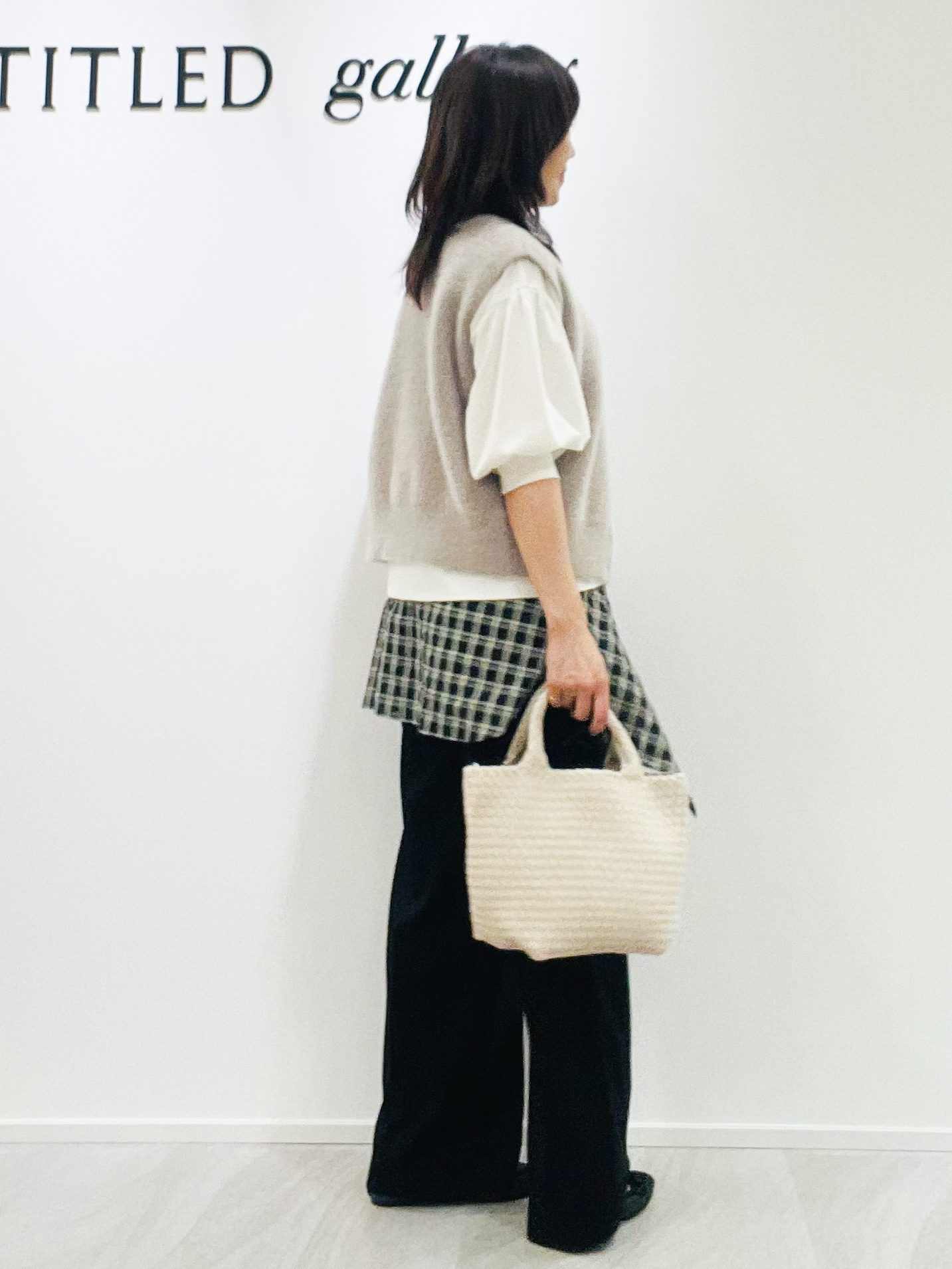 めいさんの「UNTITLED｜【楽にきれい見え/体型カバー】パフスリーブジャージトップス」を使ったコーディネート