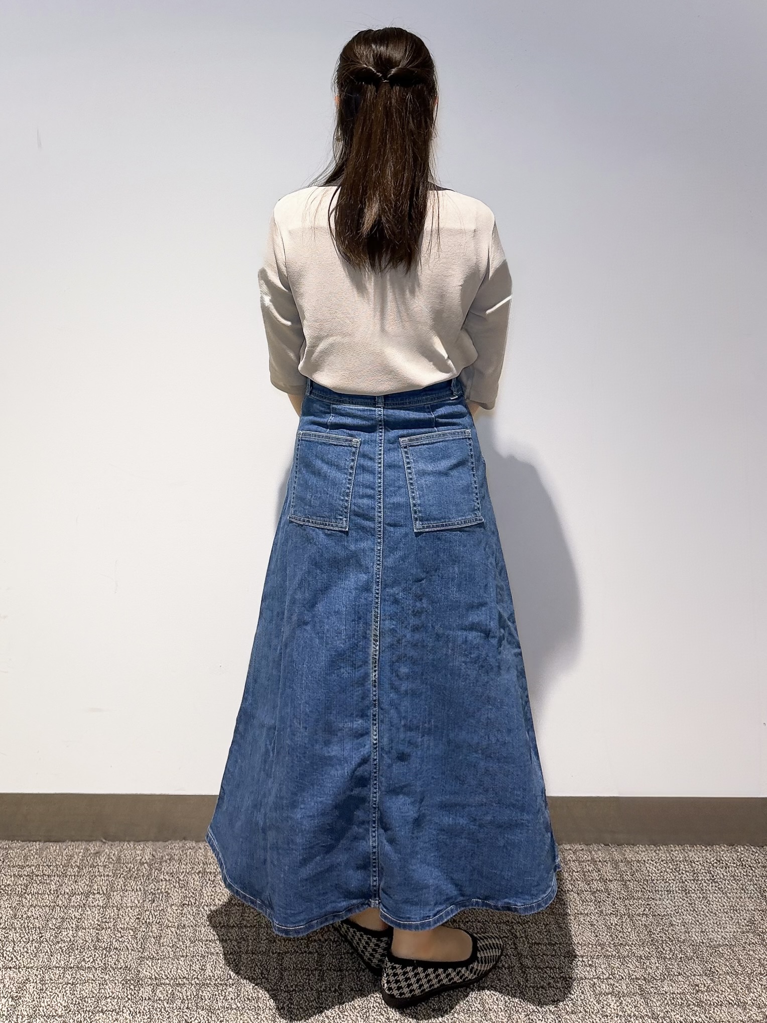 みーさんの「grove｜【人気シリーズに新型登場】袖口シアーやわらかドライタッチニット」を使ったコーディネート