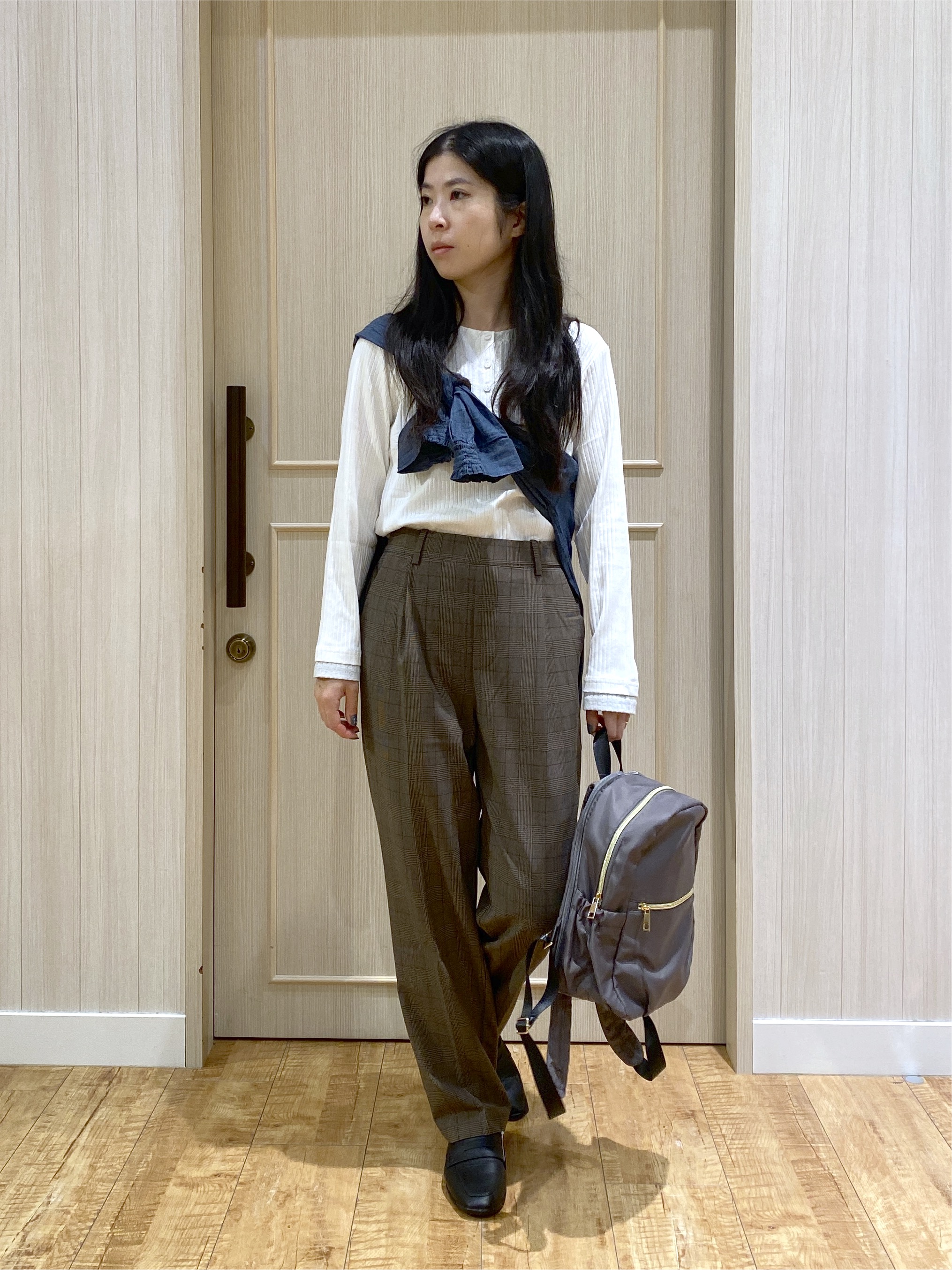 ERIさんの「SHOO･LA･RUE｜【洗濯機可/S-LL】縦ラインですっきり お袖配色リブトップス」を使ったコーディネート