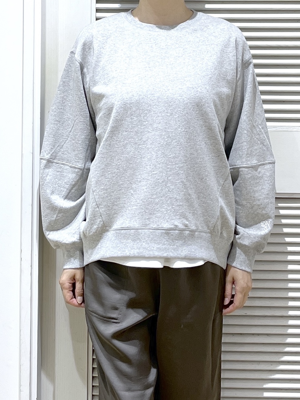 Miyazakiさんの「Dessin｜【洗える】ジョーゼットノースリーブ」を使ったコーディネート