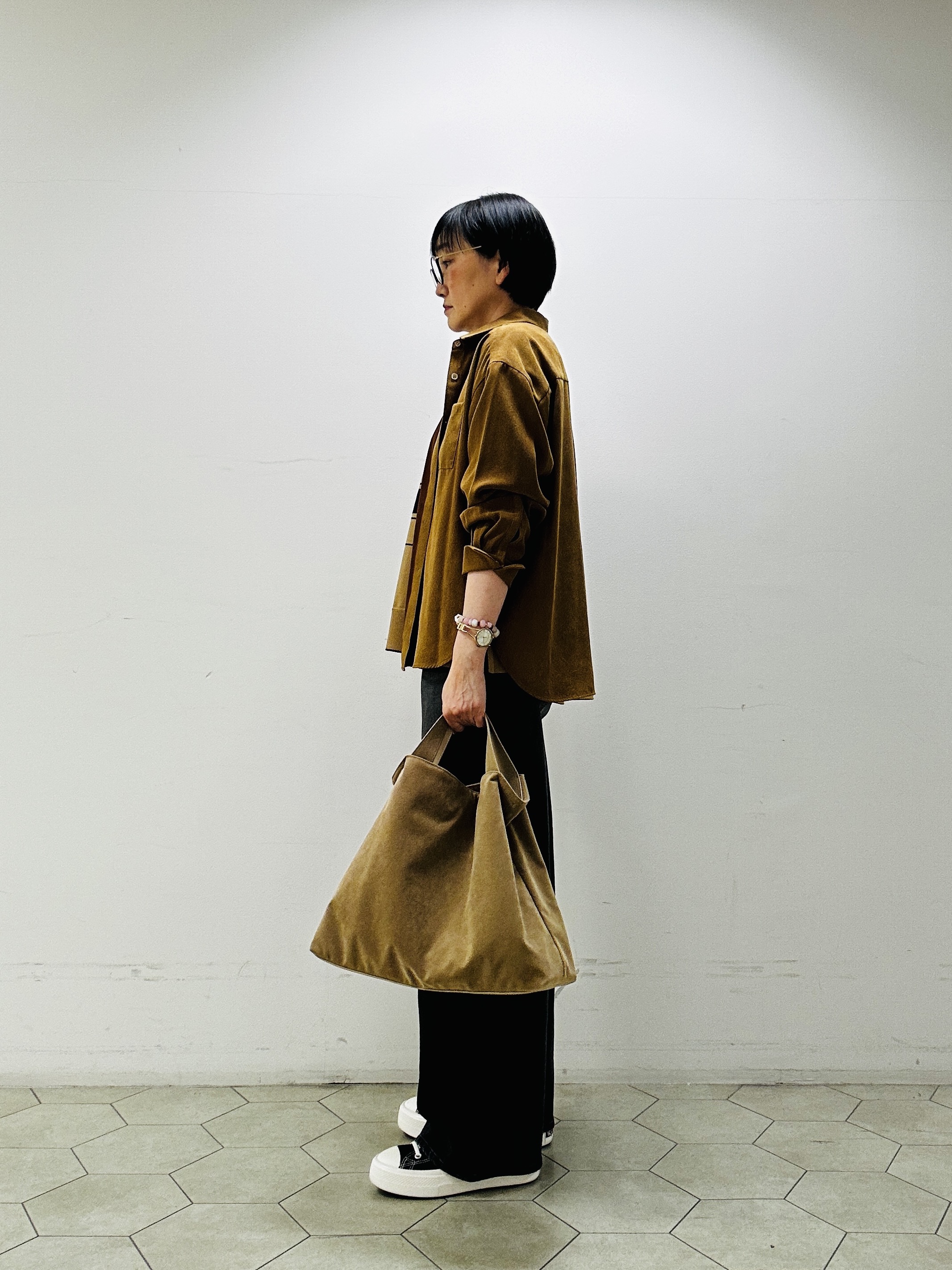 naoさんの「UNTITLED｜【セットアップ可/秋羽織り】スエードライクシャツ」を使ったコーディネート