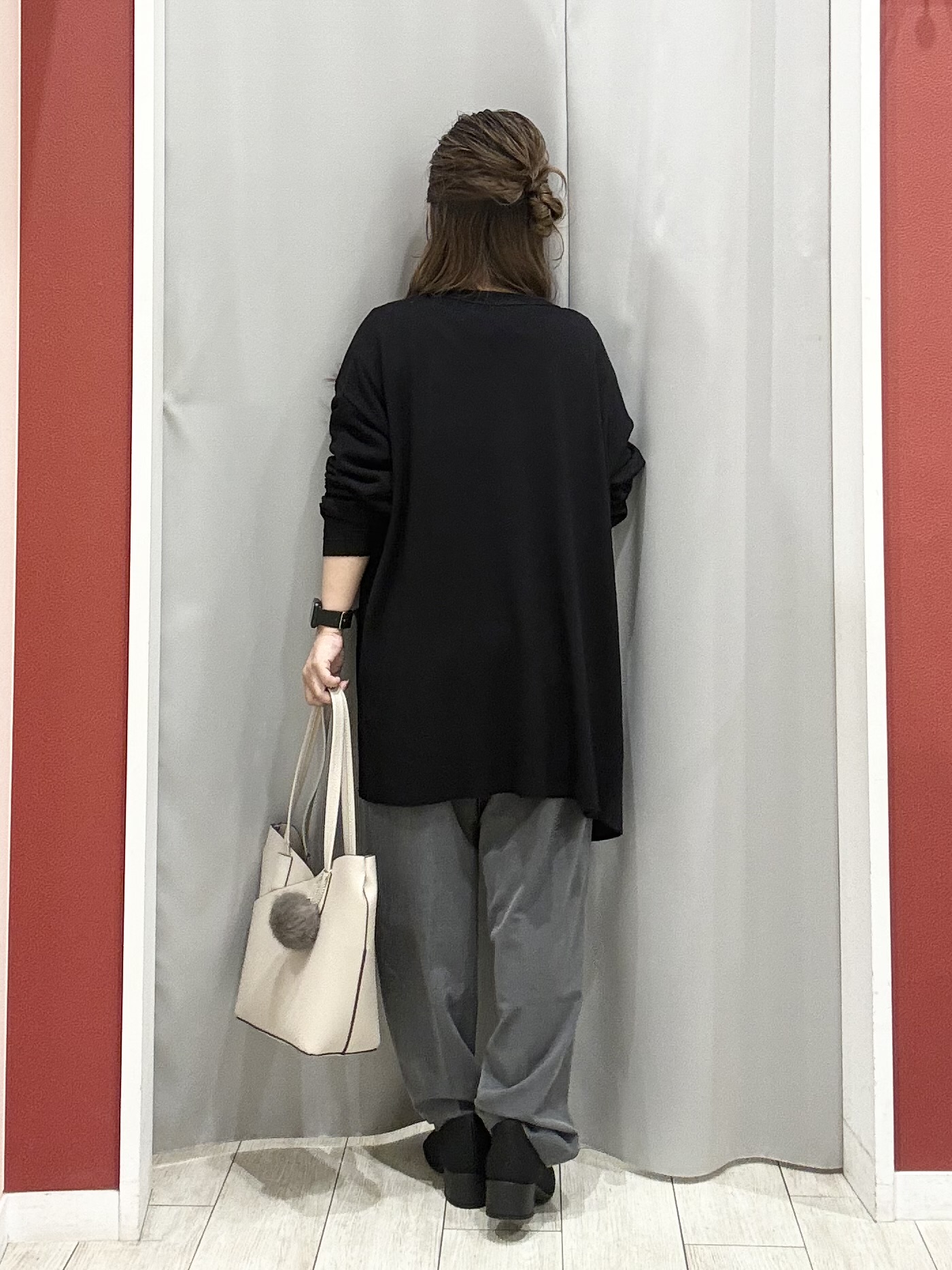shioさんの「SHOO･LA･RUE｜【洗濯機可/S-LL】縦ラインですっきり お袖配色リブトップス」を使ったコーディネート