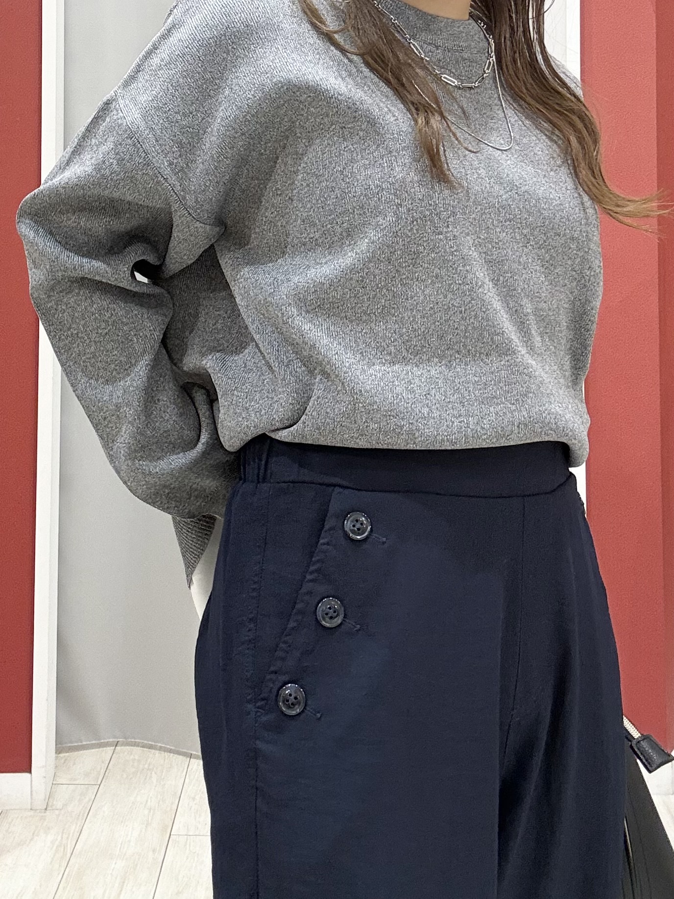 shioさんの「SHOO･LA･RUE｜【S-LL】着るだけできまる シャツレイヤード風 スポンディッシュニット」を使ったコーディネート