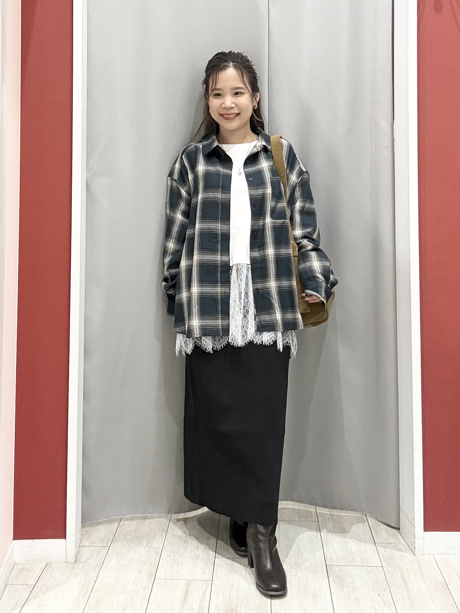 shioさんの「SHOO･LA･RUE｜【洗濯後しわになりにくい/S-LL】選べる6パターン 羽織としても活躍する ベーシックシャツ」を使ったコーディネート