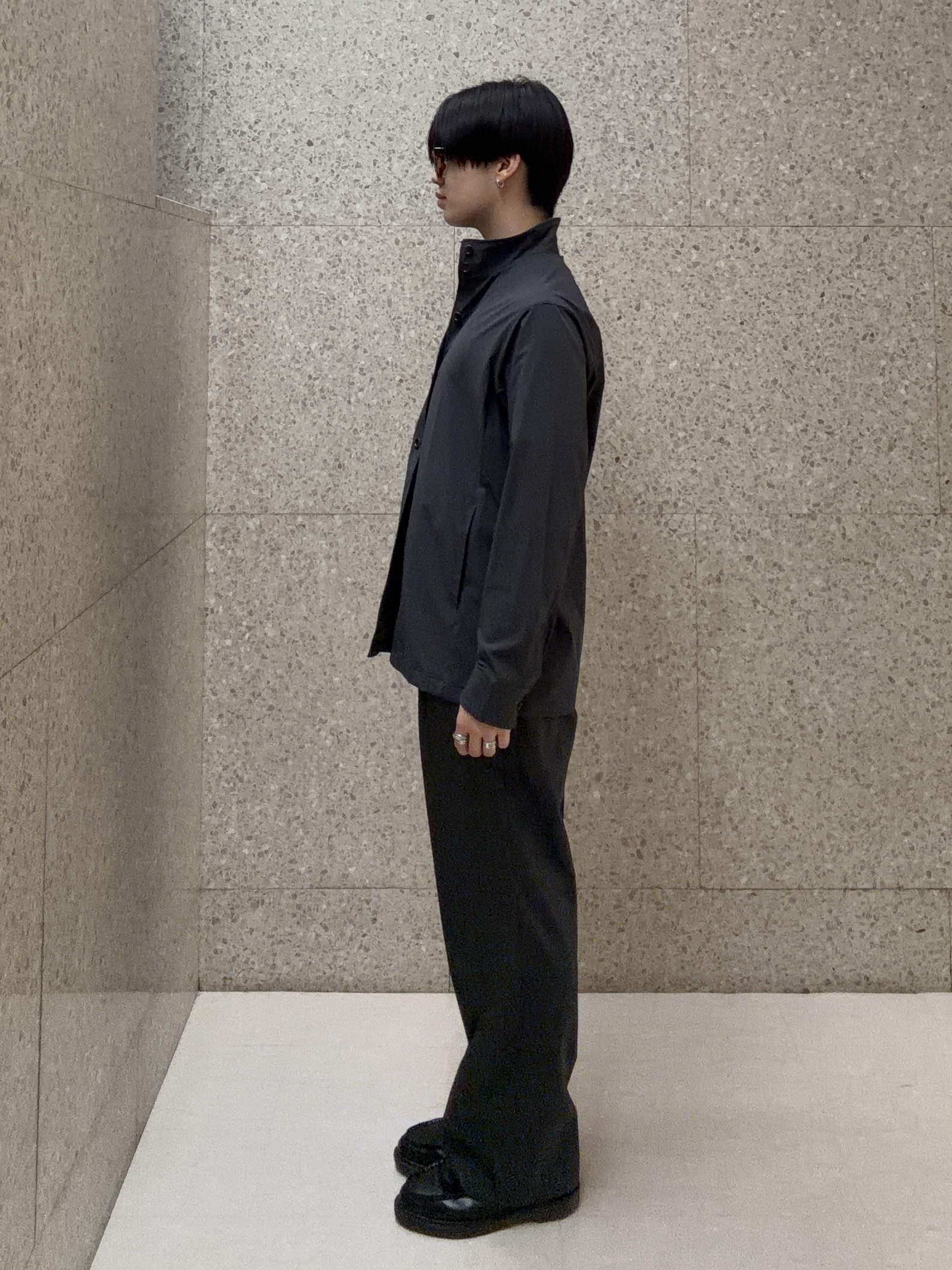 キムラさんの「TAKEO KIKUCHI｜3Dナイロンストレッチ　スタンドカラーブルゾン」を使ったコーディネート