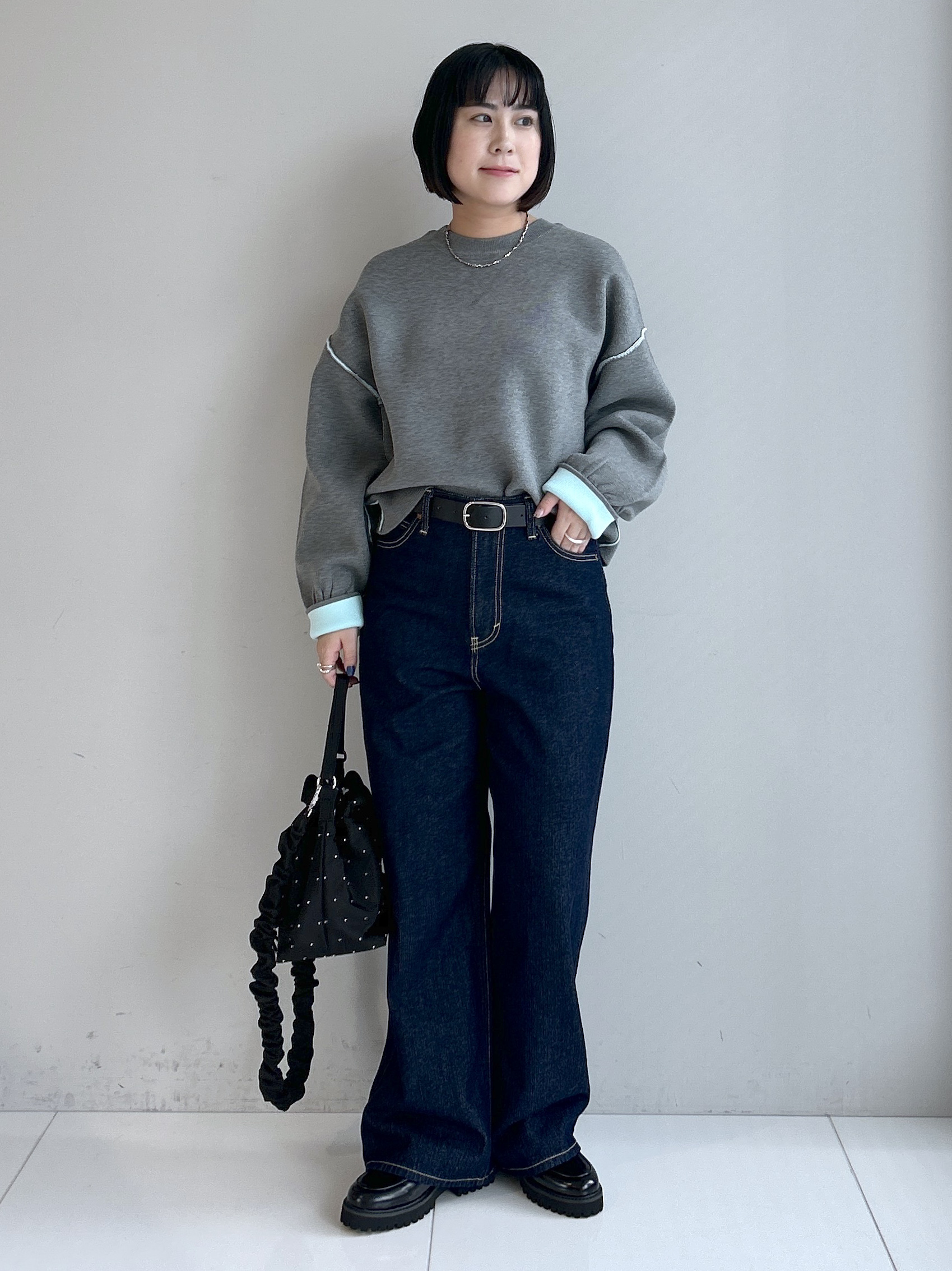 Hirokaさんの「Dessin｜ボリュームソールコインローファー」を使ったコーディネート