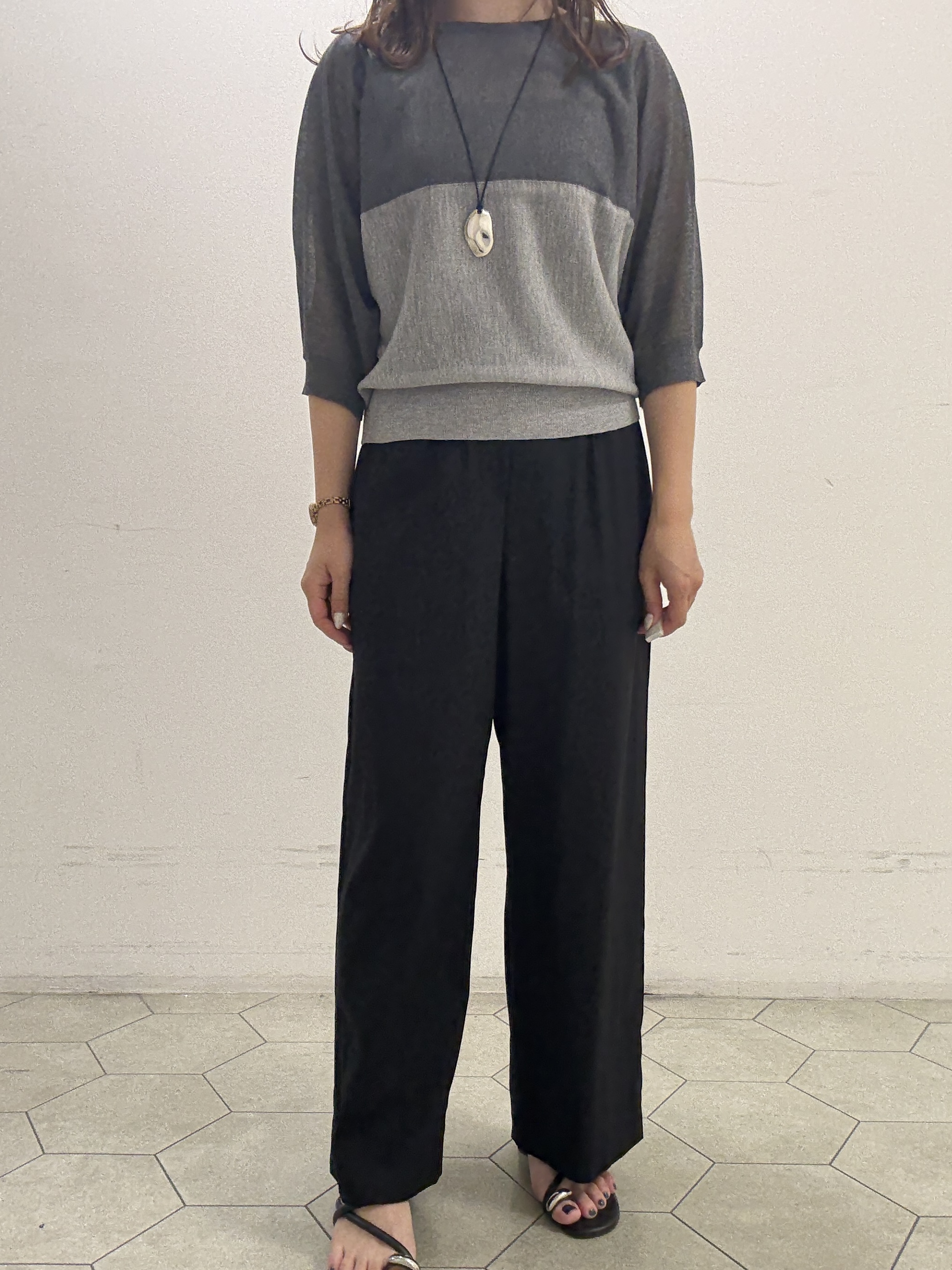 kahoさんの「INDIVI｜【体型カバー／洗える】シアードルマンニット」を使ったコーディネート