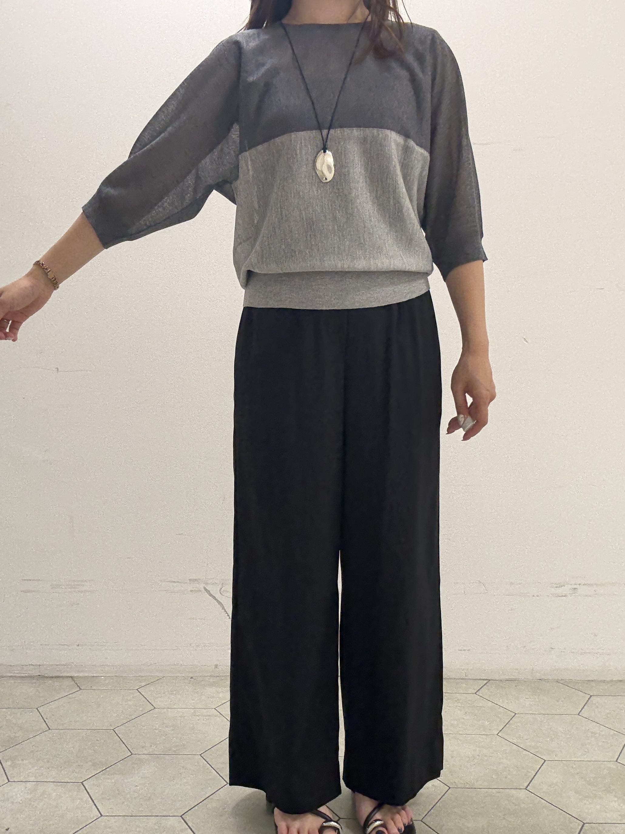 kahoさんの「INDIVI｜【体型カバー／洗える】シアードルマンニット」を使ったコーディネート
