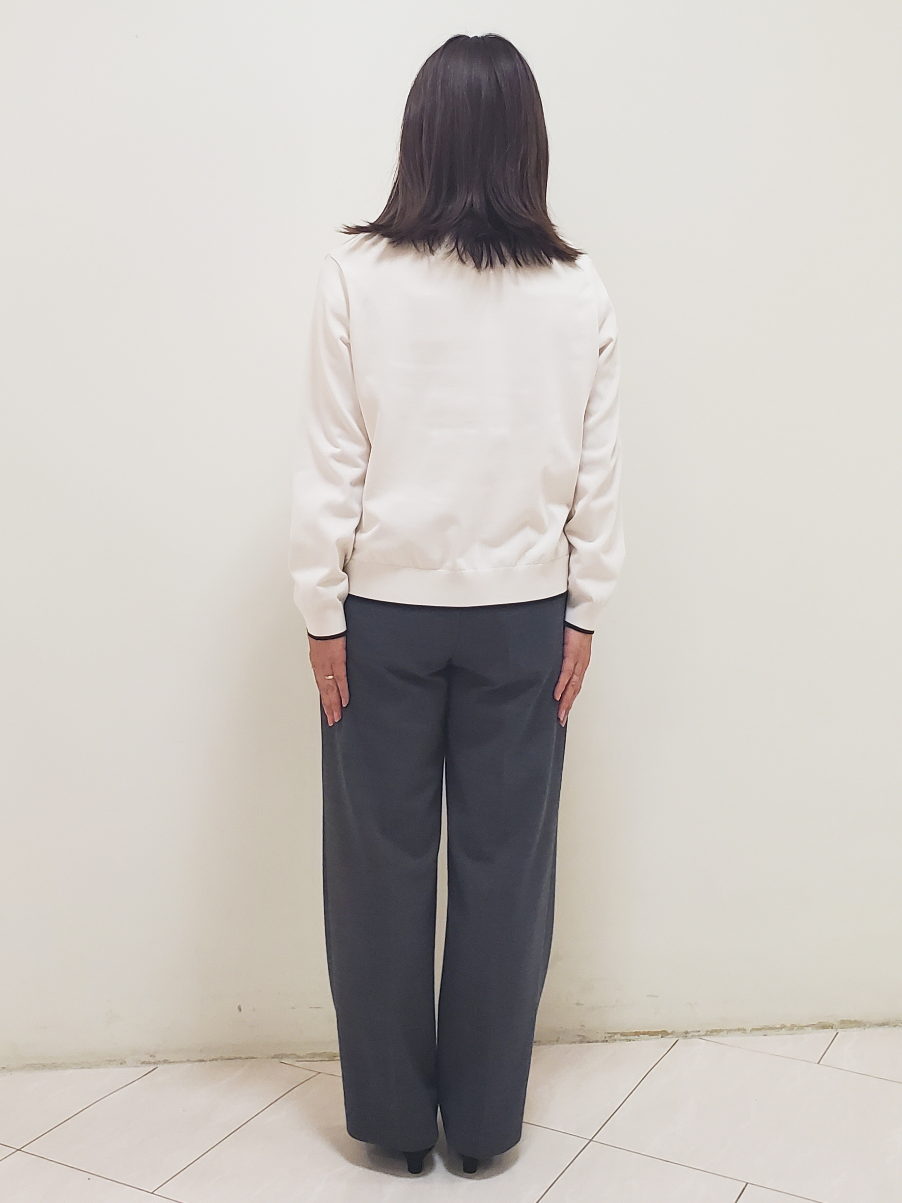 Shiosioさんの「Reflect｜【UVカット／アンサンブル／手洗い可】バイカラーニットプルオーバー」を使ったコーディネート